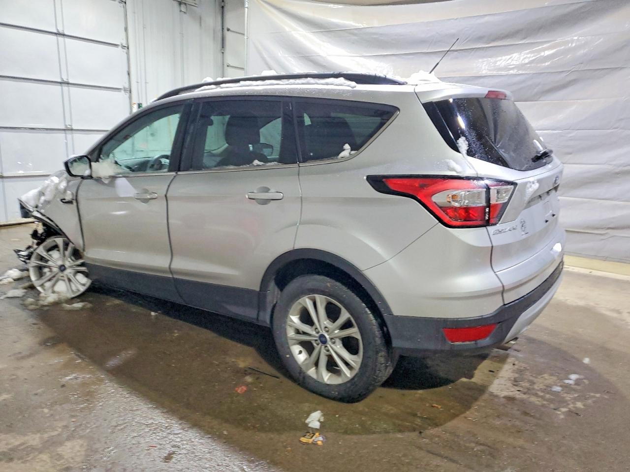 2017 FORD ESCAPE SE photo 2