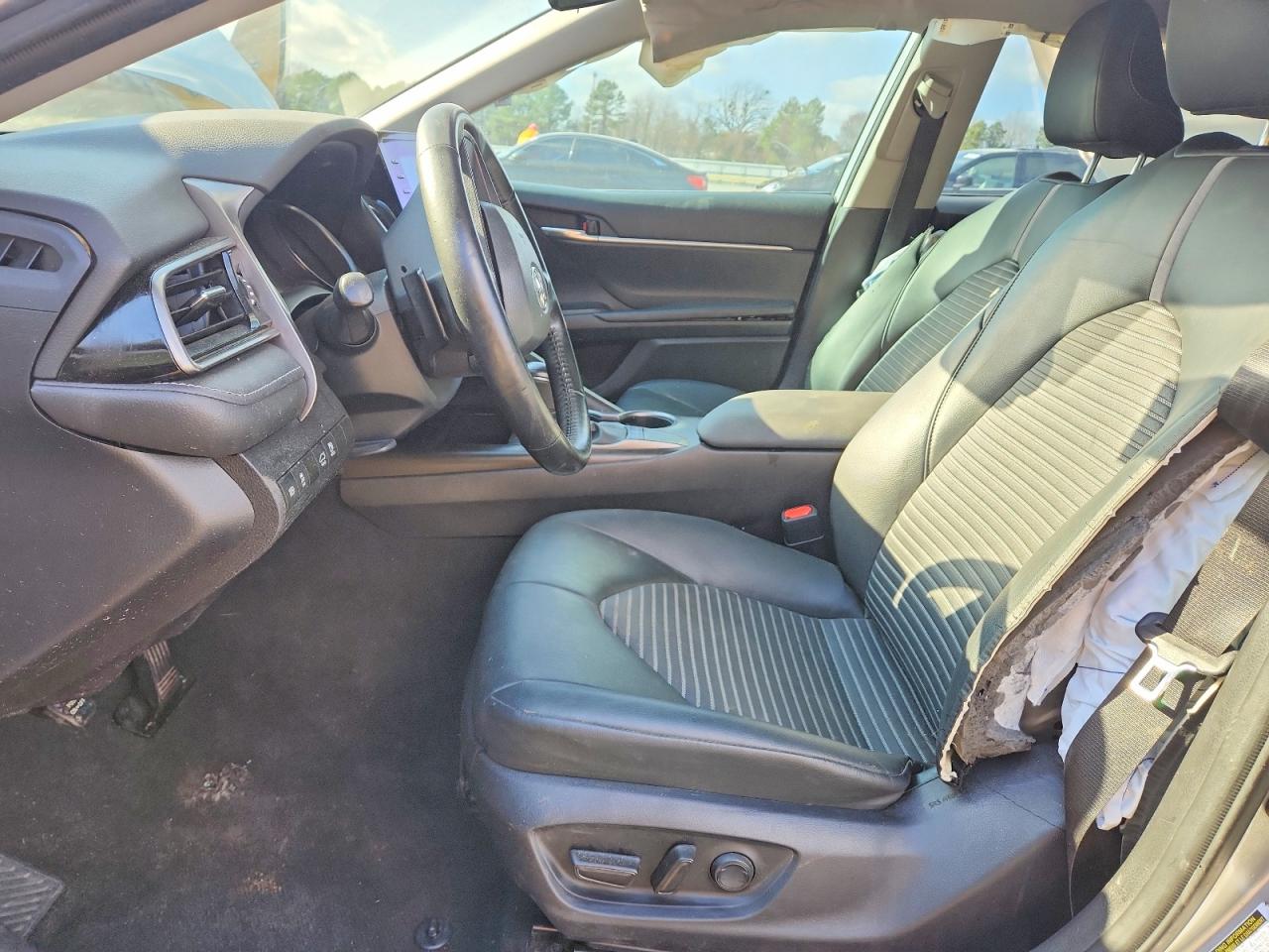2023 TOYOTA CAMRY SE NIGHT SHADE photo 7