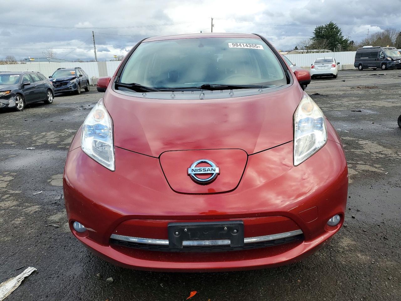 2014 NISSAN LEAF S photo 5