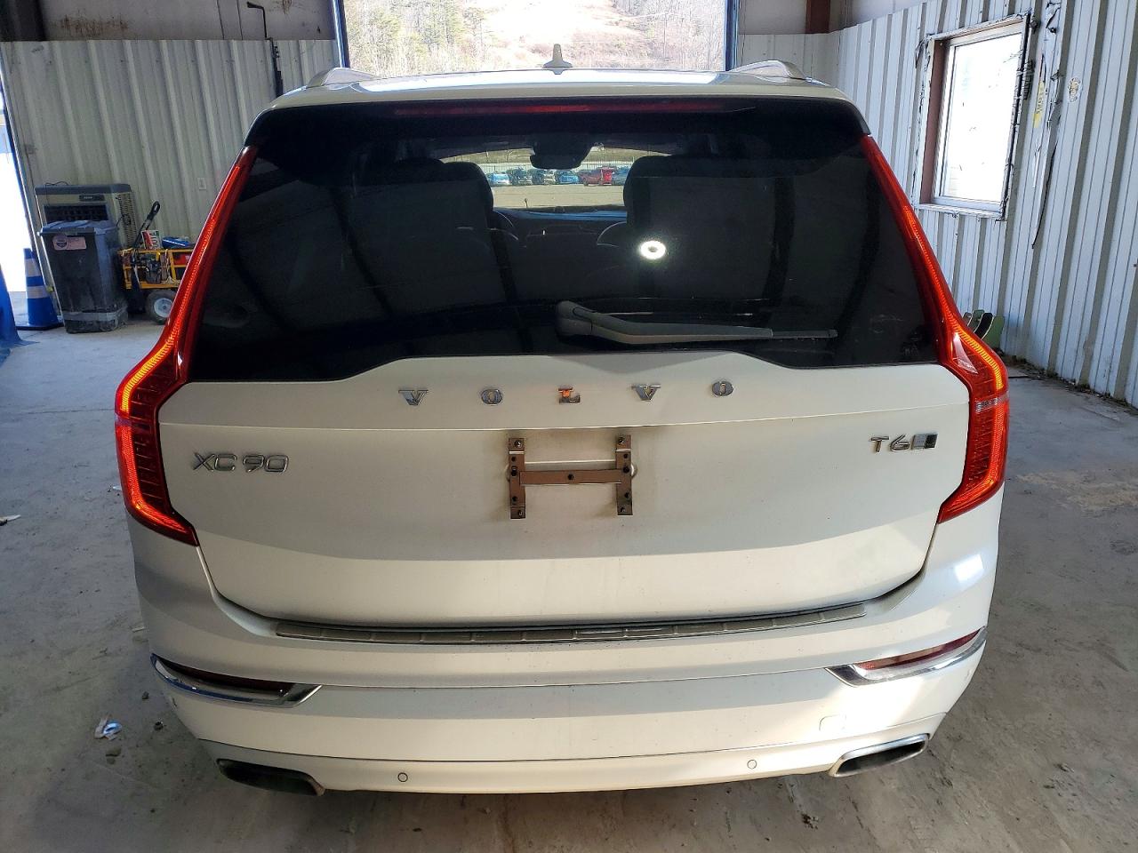 2016 VOLVO XC90 T6 photo 6