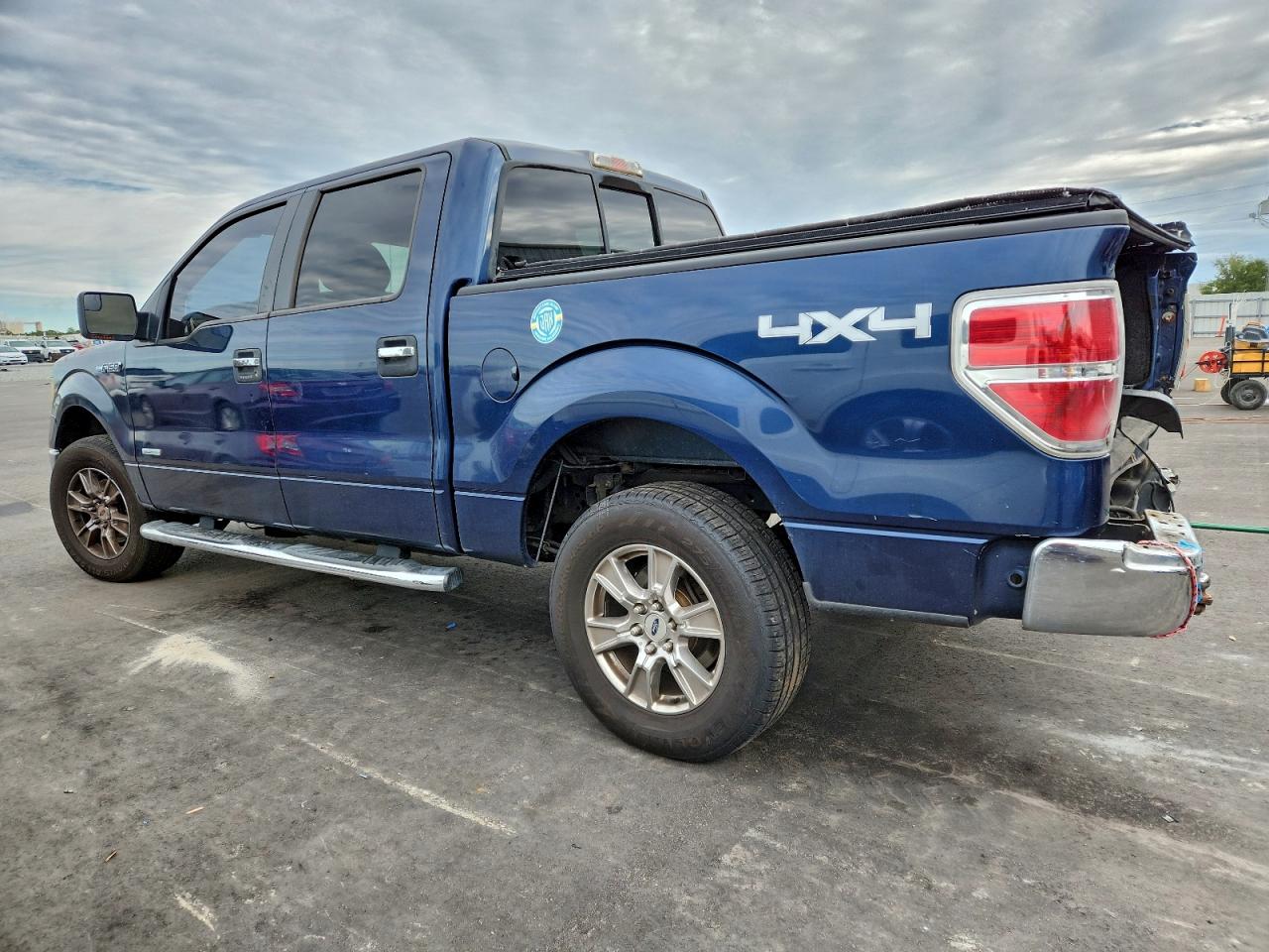 2013 FORD F150 SUPERCREW photo 4