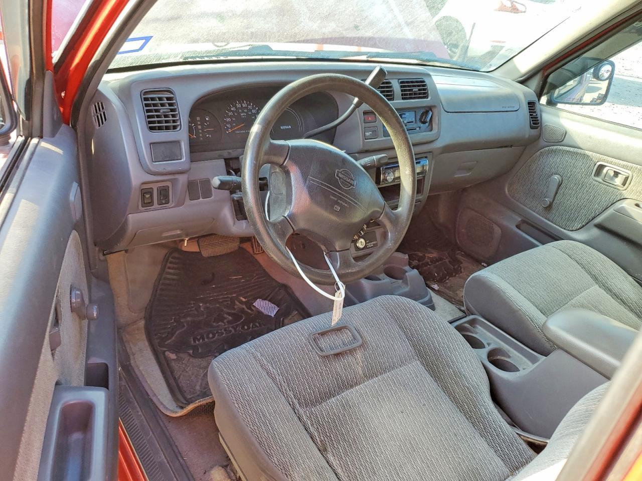 1998 NISSAN FRONTIER KING CAB XE photo 8