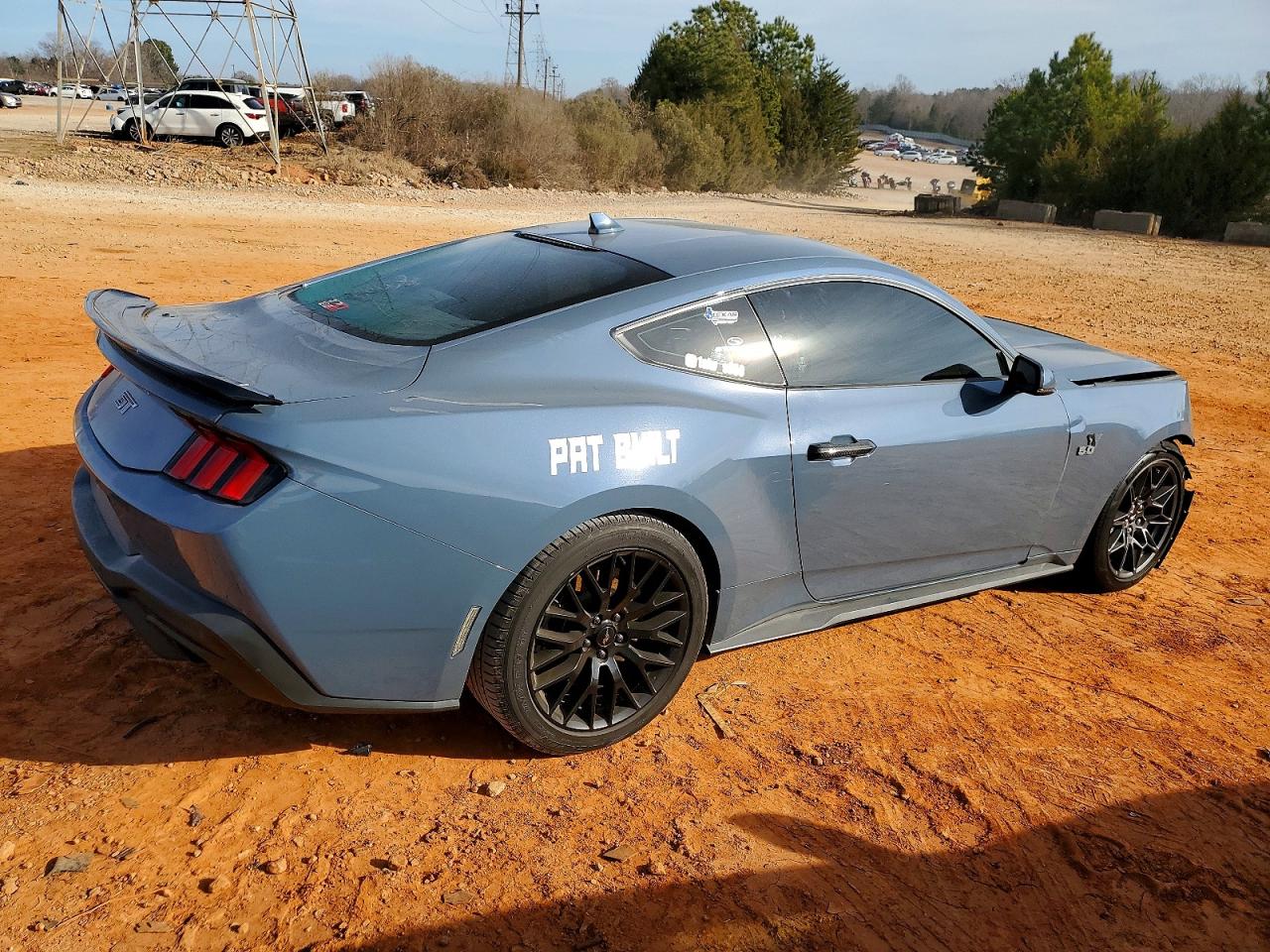 2024 FORD MUSTANG GT photo 3
