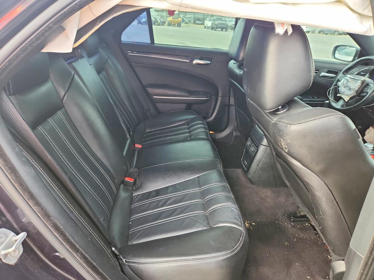 2019 CHRYSLER 300 S photo 28