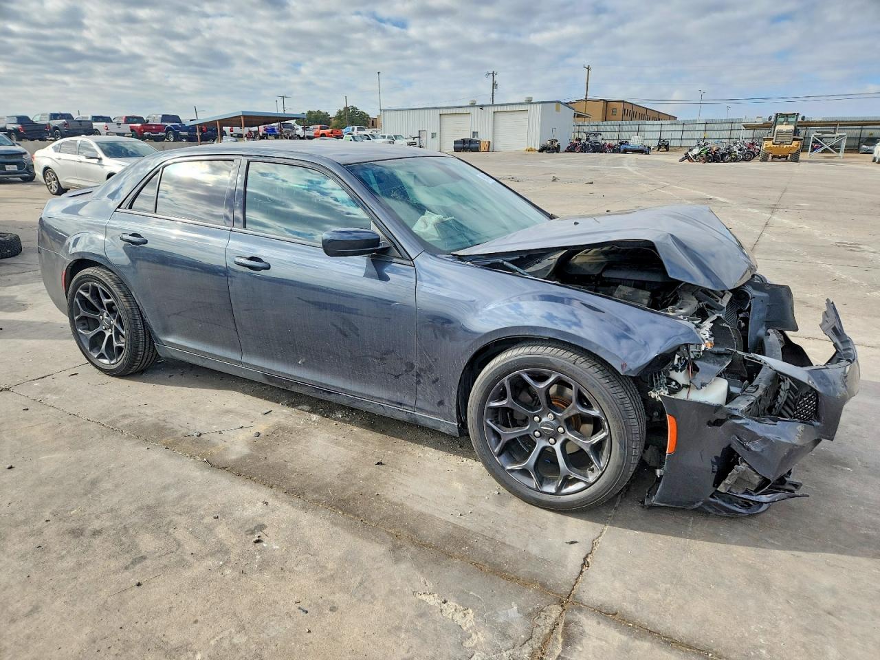 2019 CHRYSLER 300 S photo 10