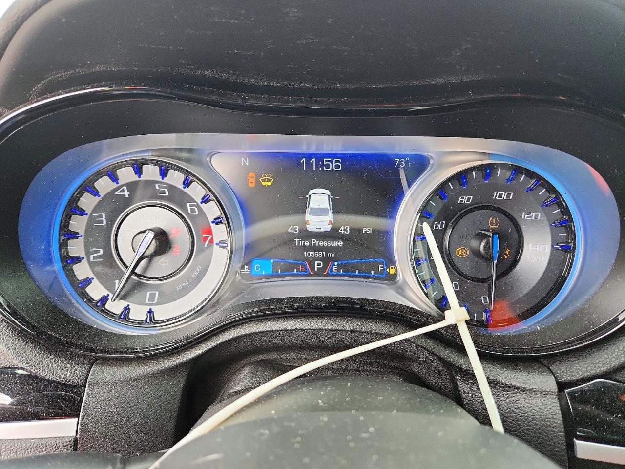 2019 CHRYSLER 300 S photo 25