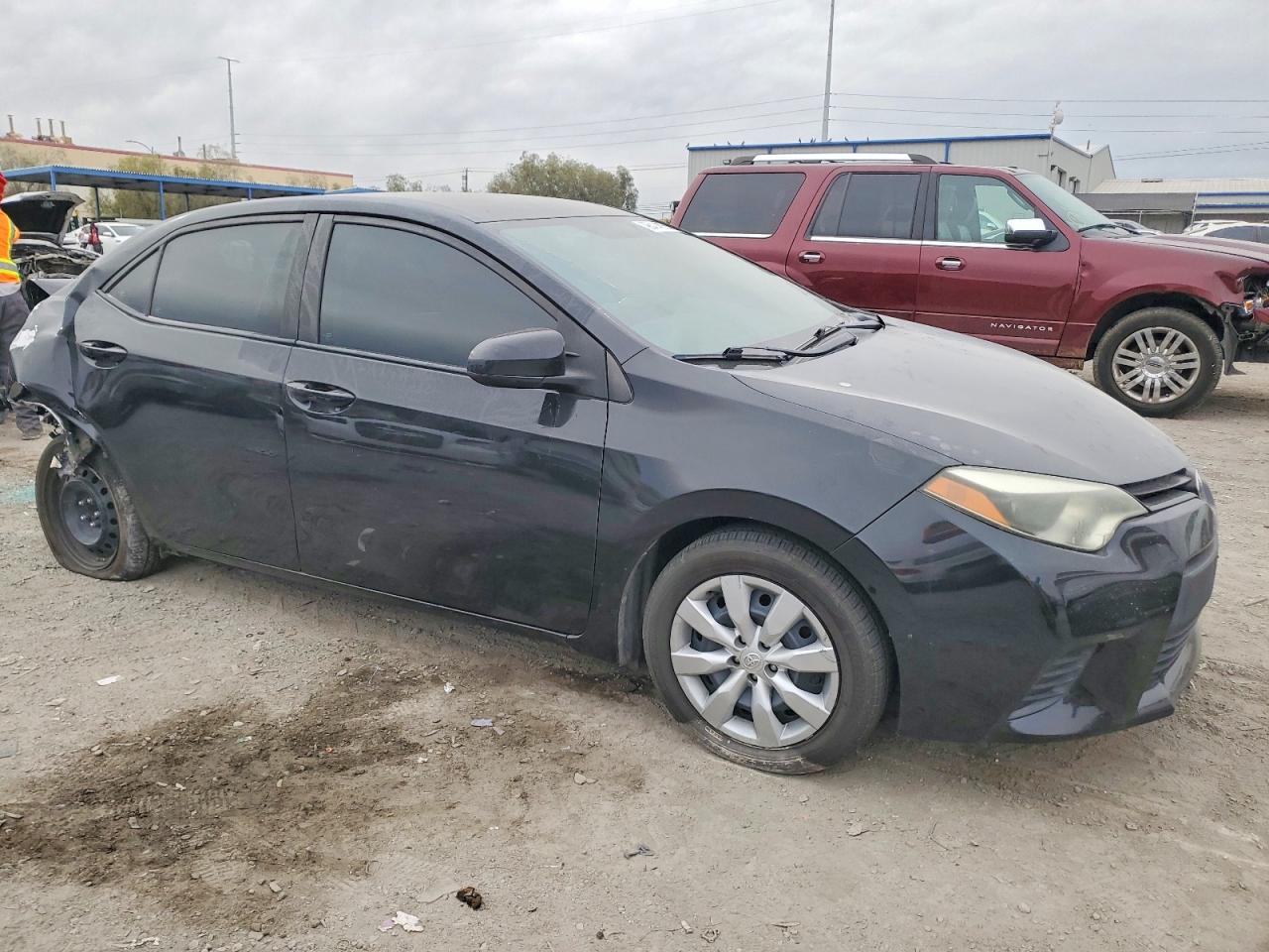 2014 TOYOTA COROLLA L photo 4
