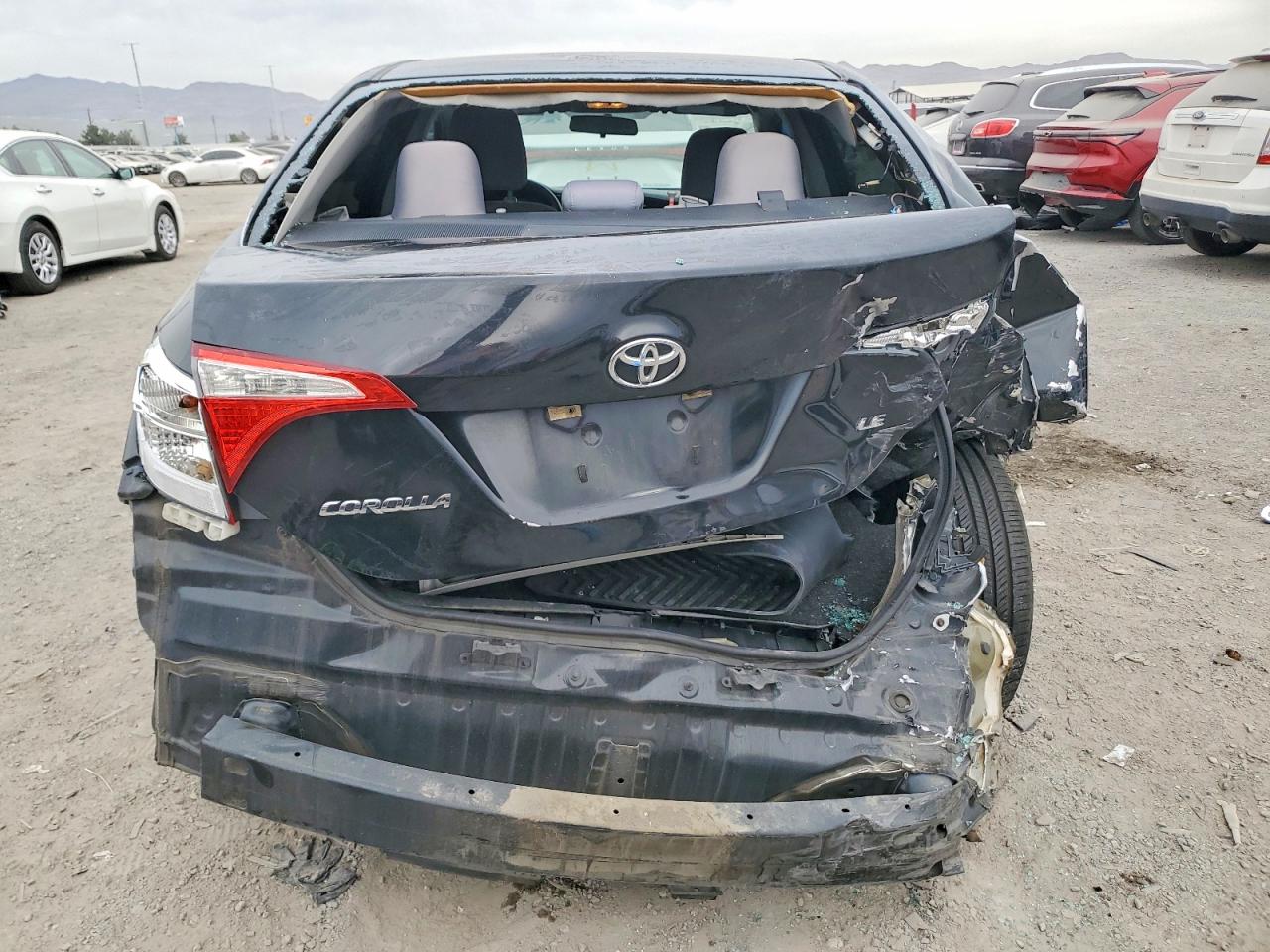 2014 TOYOTA COROLLA L photo 6