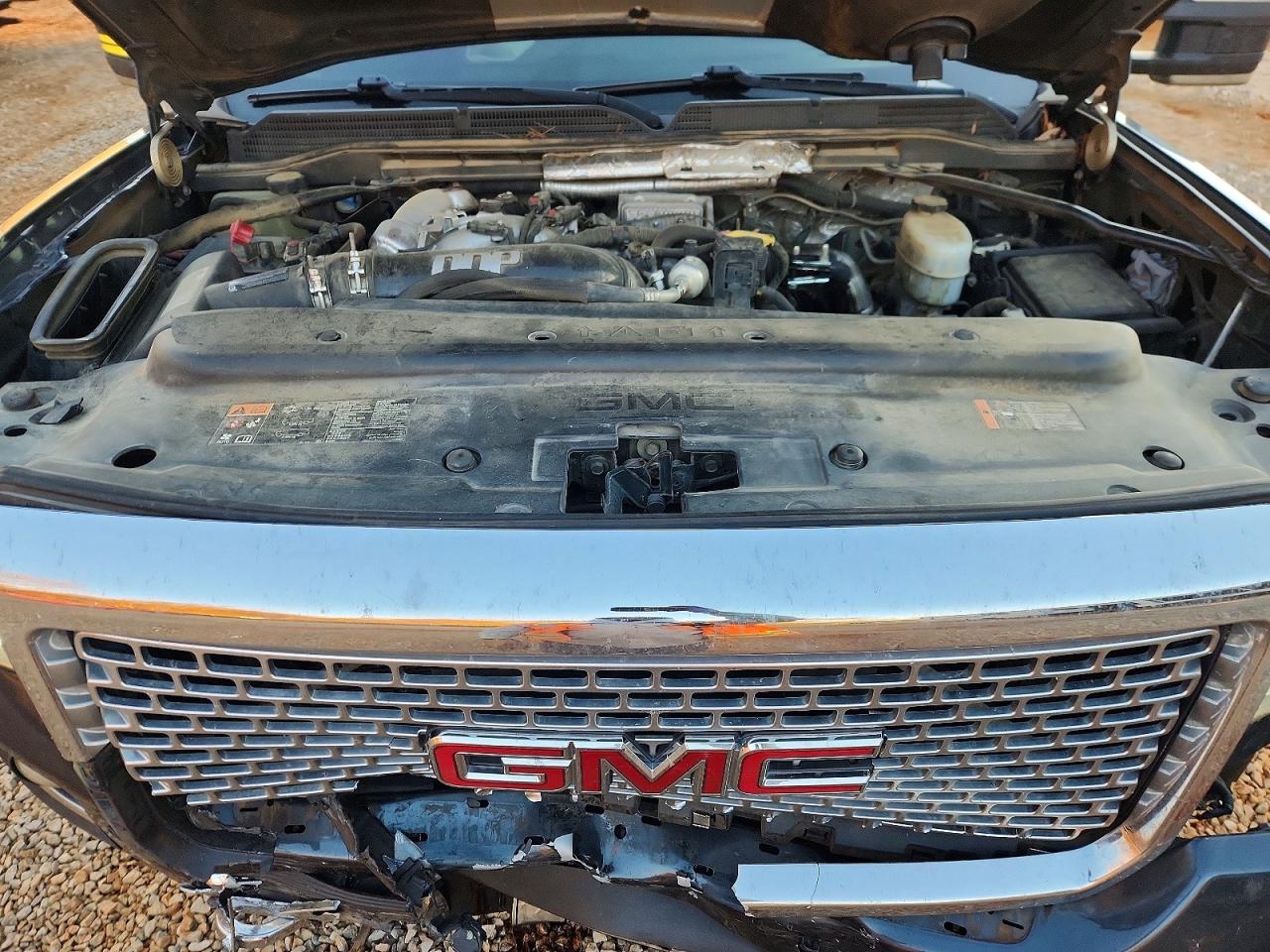 2017 GMC SIERRA K2500 DENALI photo 11