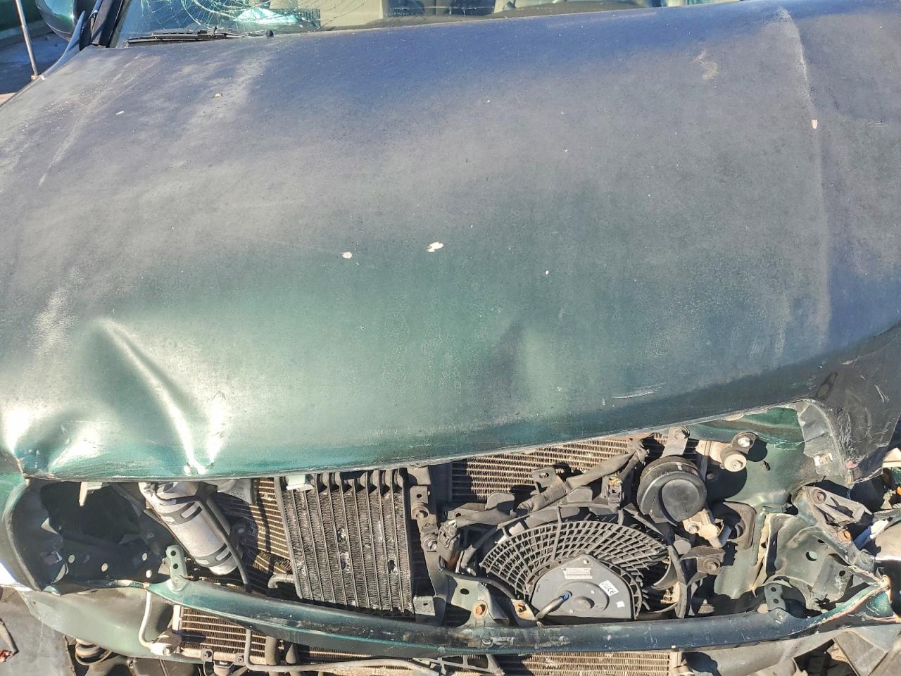 2002 TOYOTA SEQUOIA SR5 photo 12