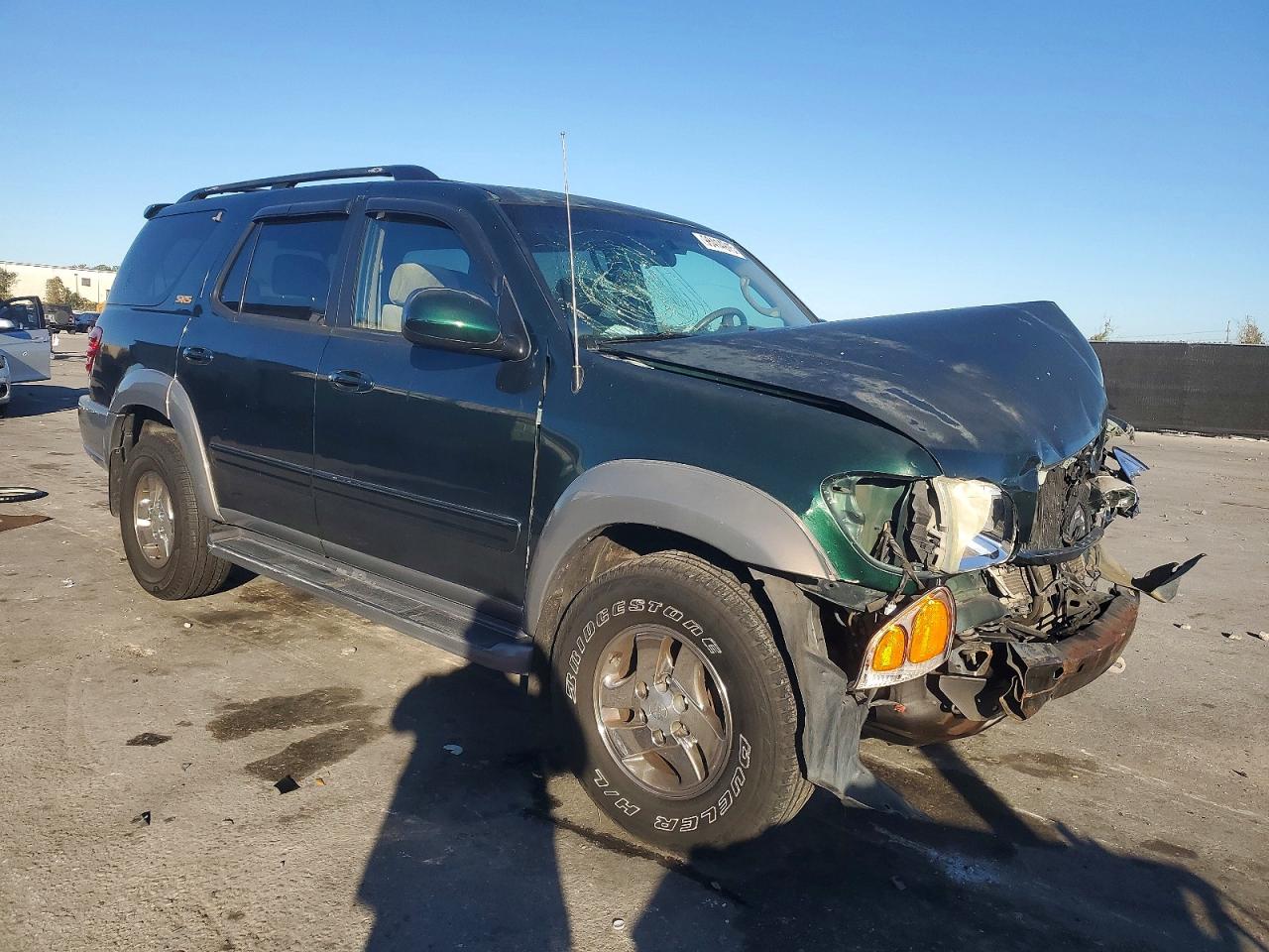 2002 TOYOTA SEQUOIA SR5 photo 4