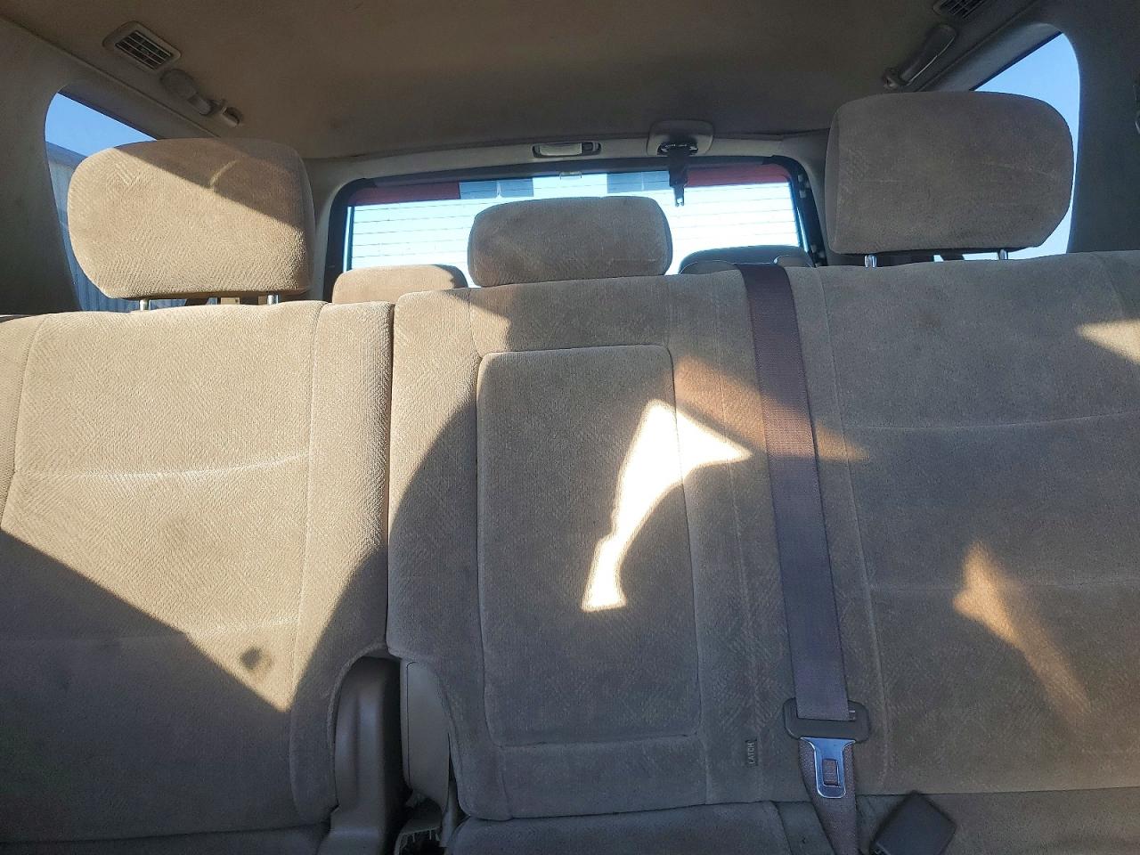2002 TOYOTA SEQUOIA SR5 photo 10