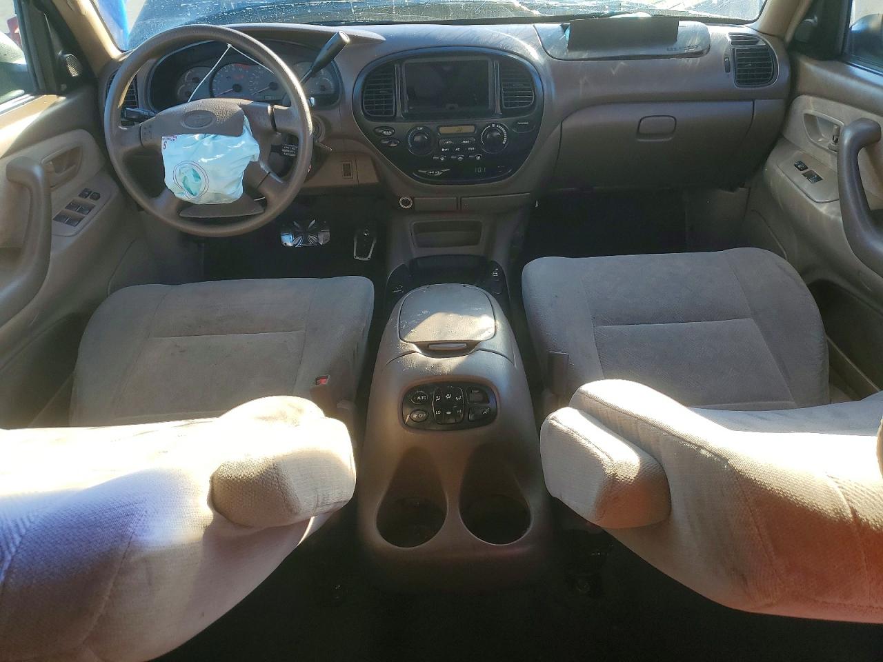2002 TOYOTA SEQUOIA SR5 photo 8
