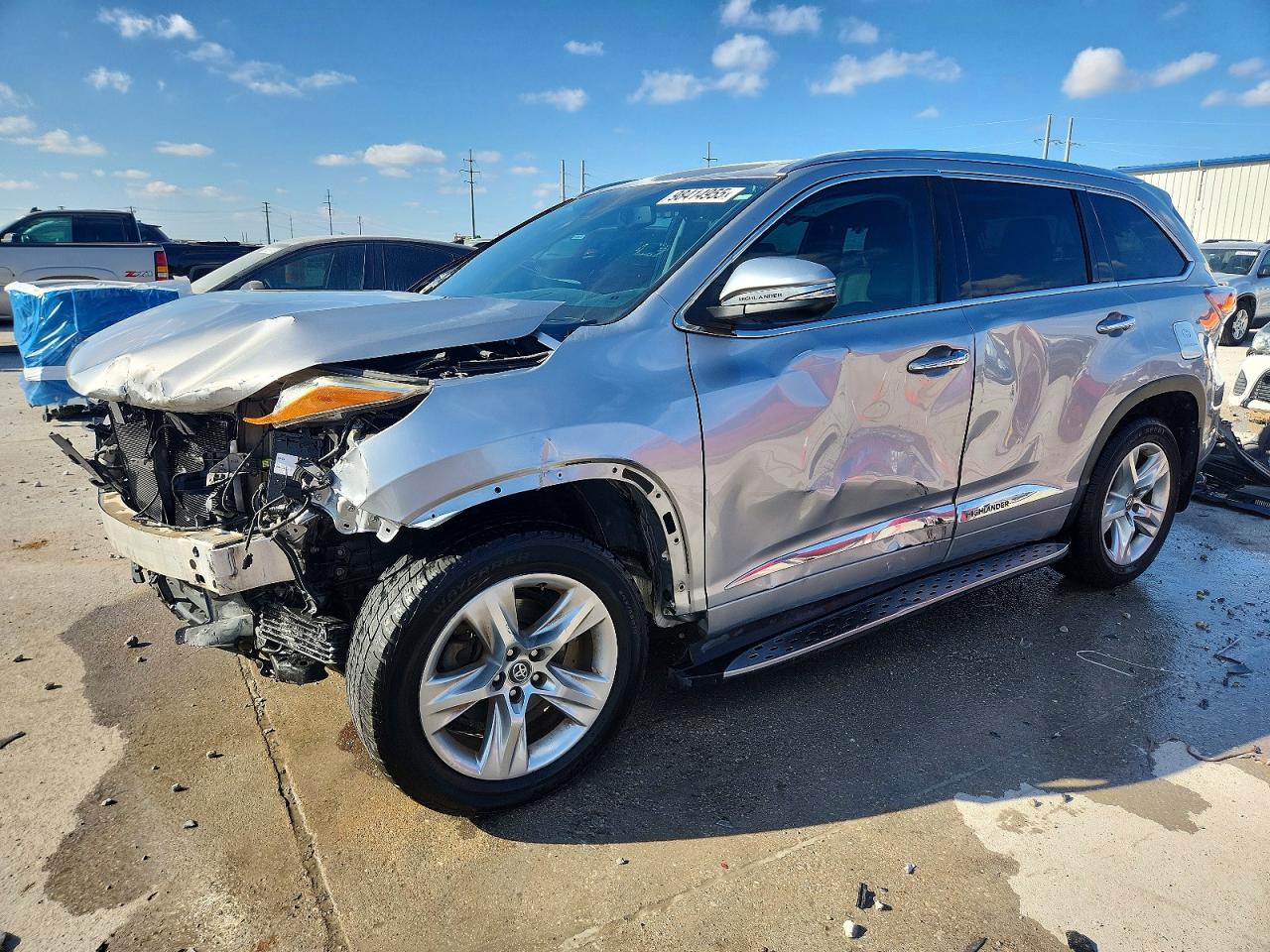2016 TOYOTA HIGHLANDER