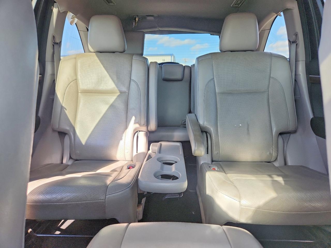 2016 TOYOTA HIGHLANDER LIMITED photo 10