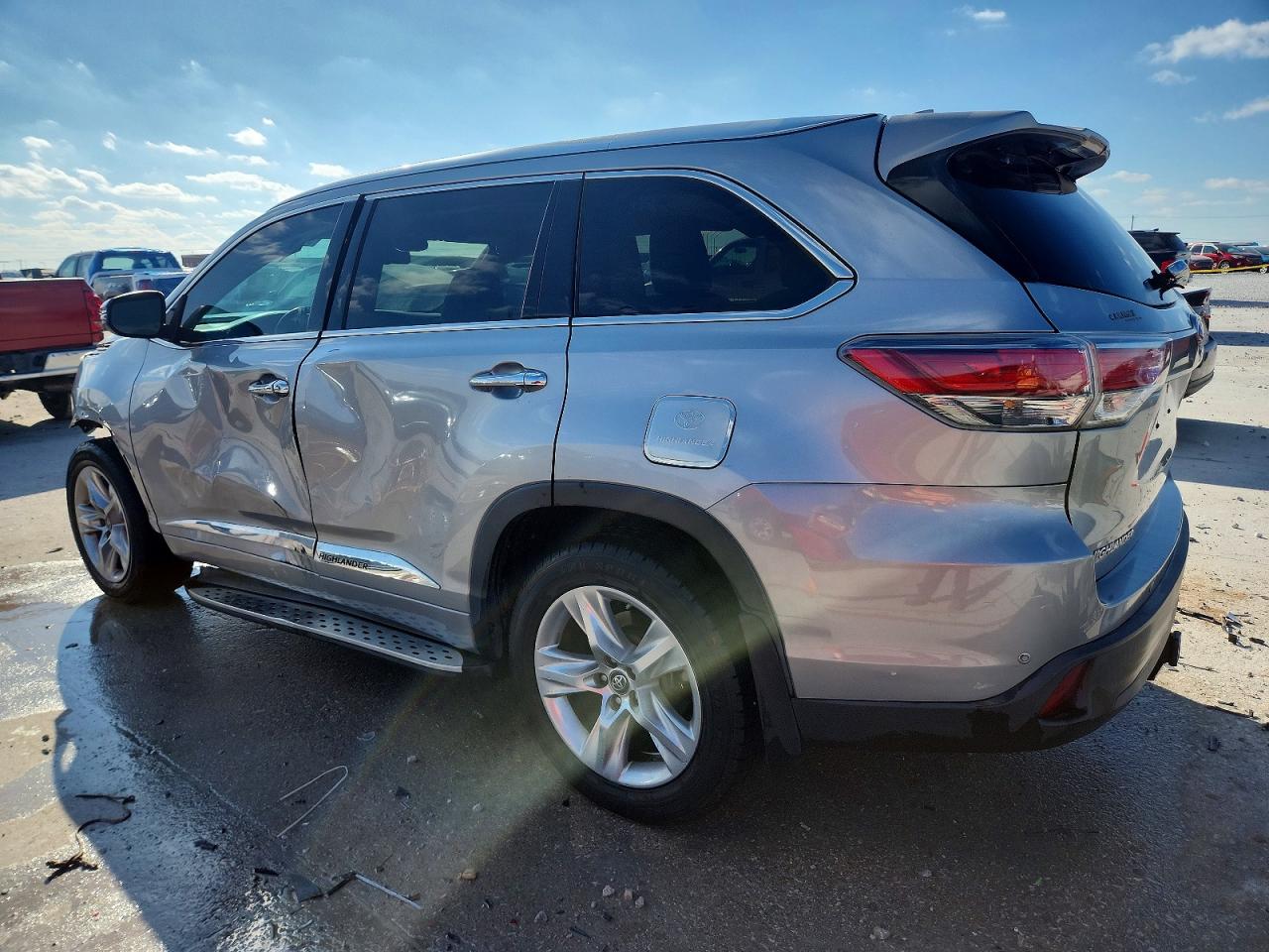 2016 TOYOTA HIGHLANDER LIMITED photo 2
