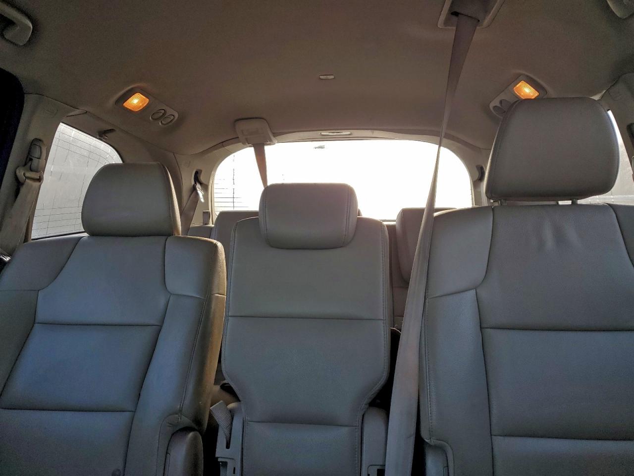 2016 HONDA ODYSSEY EXL photo 10