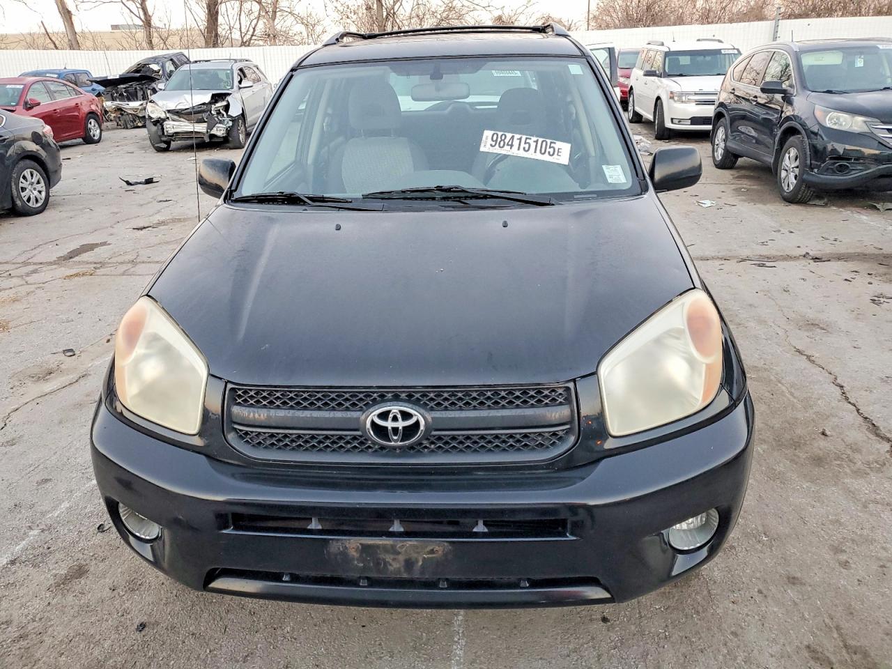 2004 TOYOTA RAV4 photo 5
