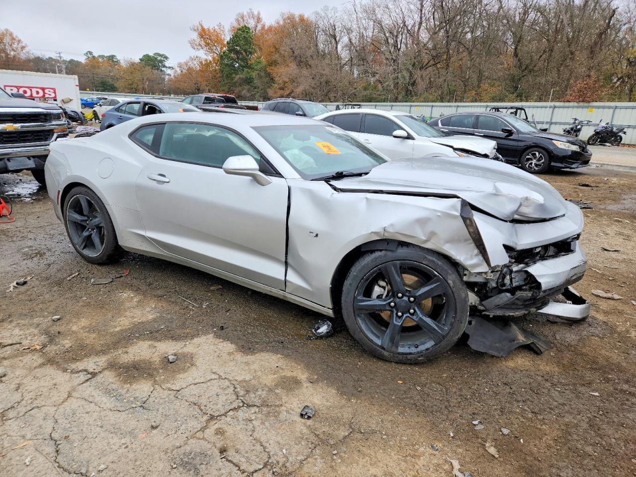 2017 CHEVROLET CAMARO LT photo 4