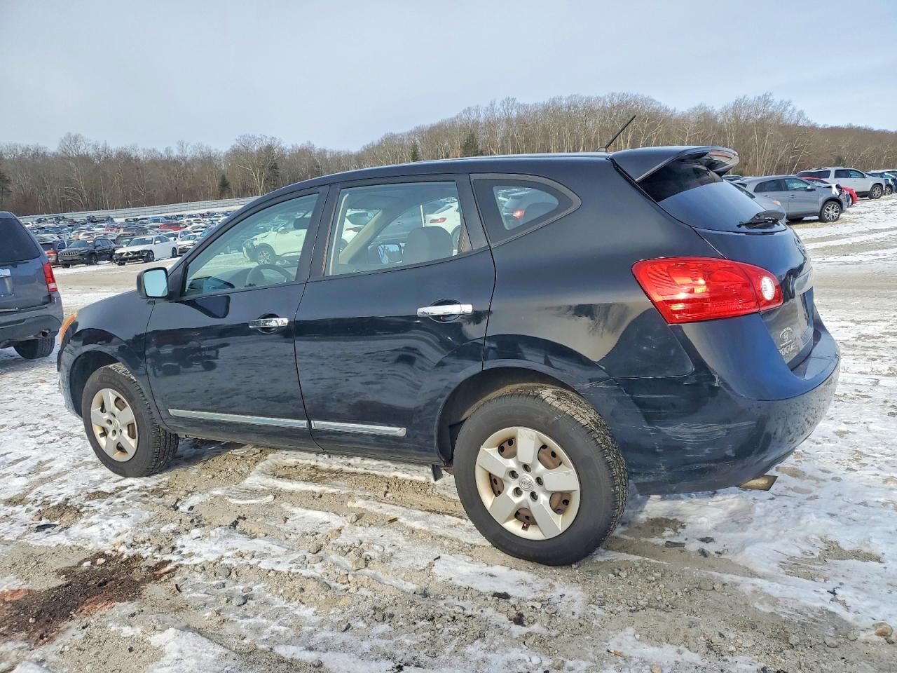 2011 NISSAN ROGUE S photo 2