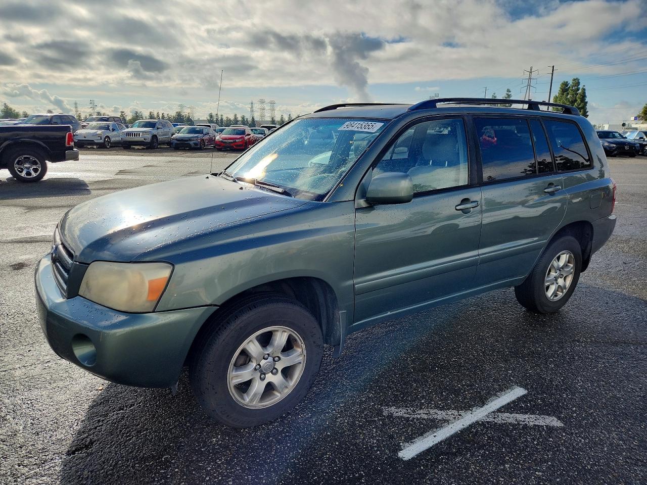 2004 TOYOTA HIGHLANDER