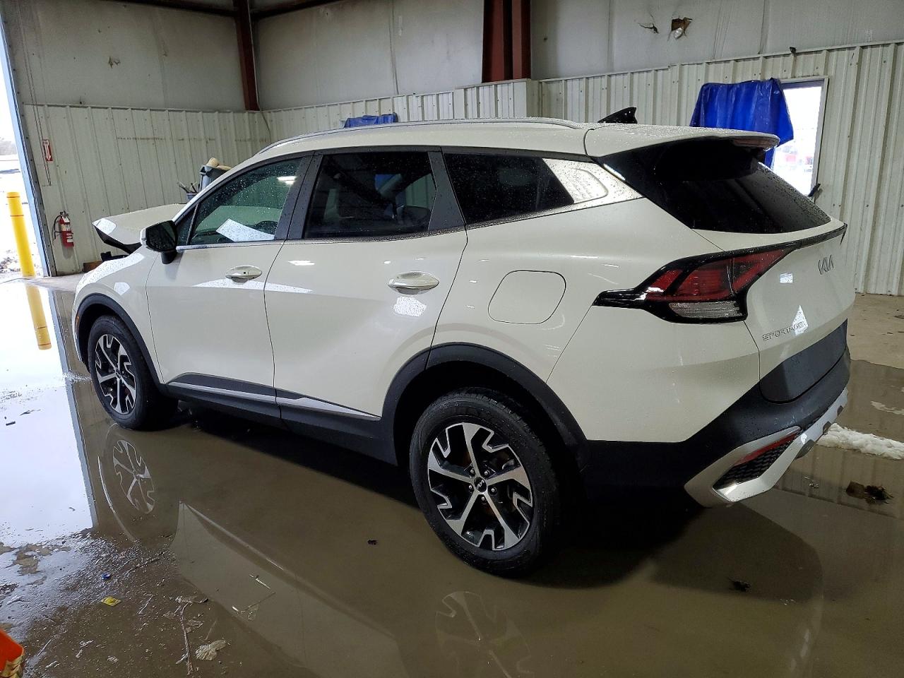 2023 KIA SPORTAGE EX photo 2