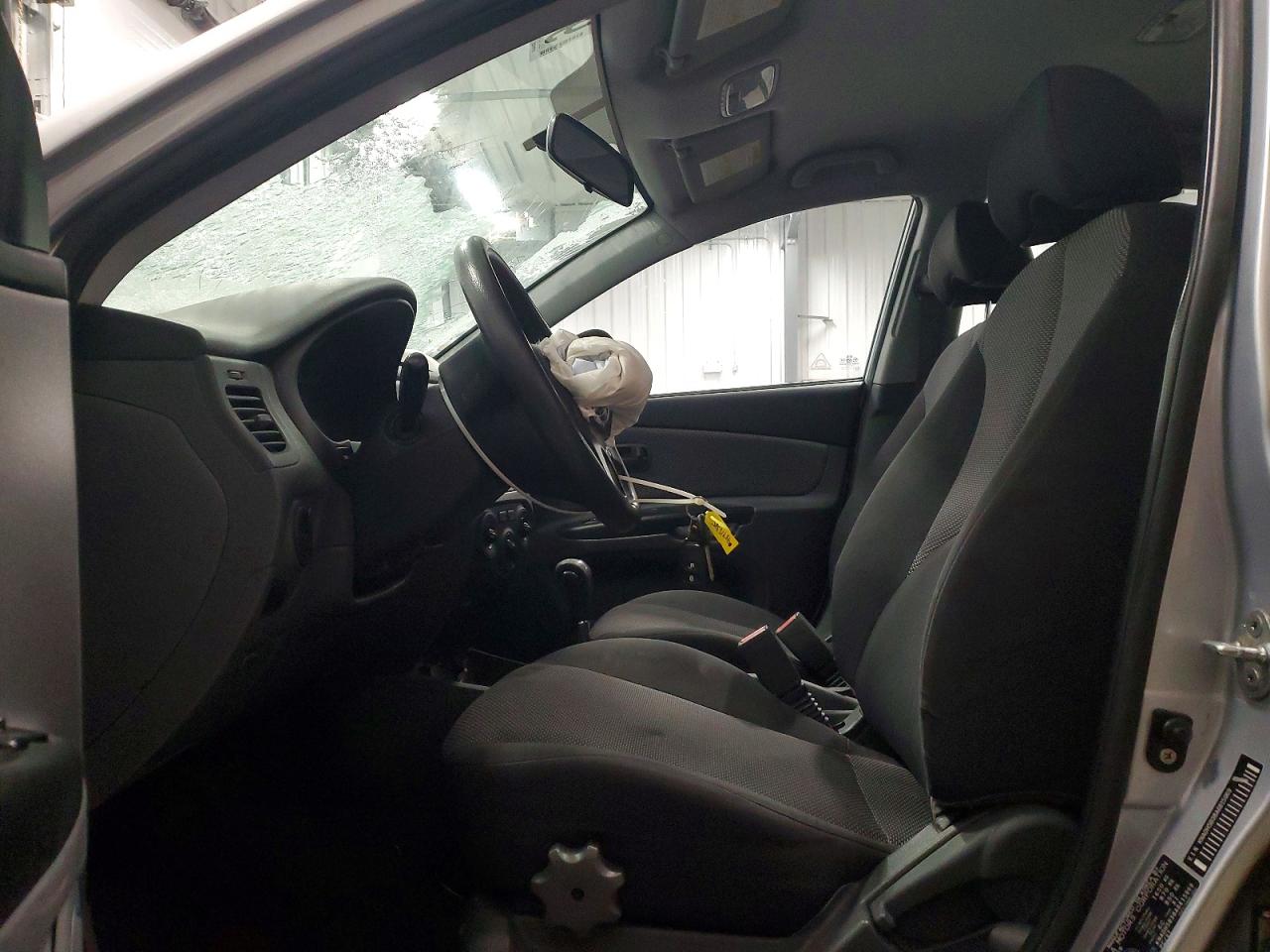 2010 KIA RIO LX photo 7