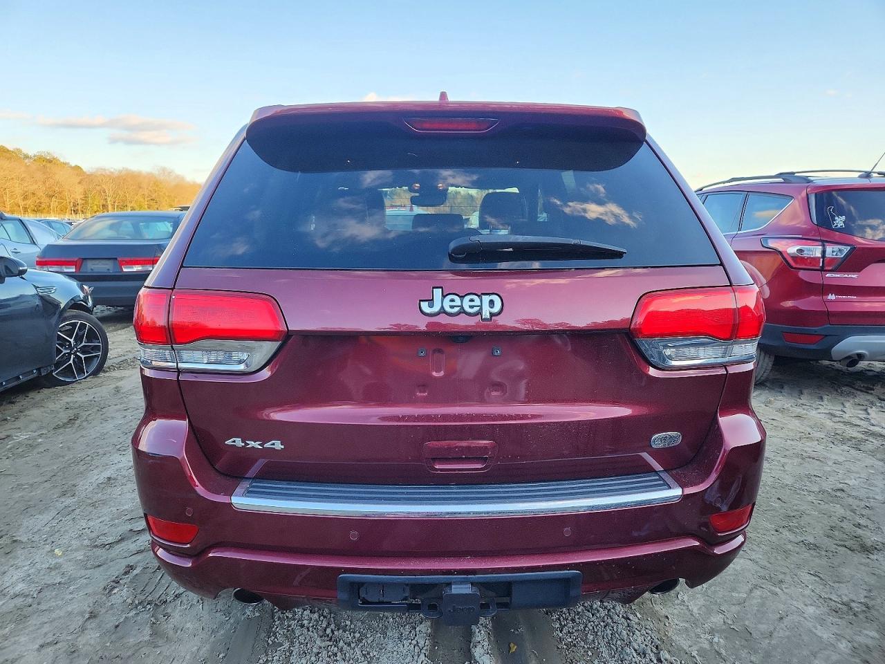 2019 JEEP GRAND CHEROKEE OVERLAND photo 6