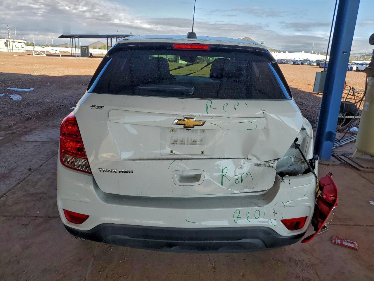2019 CHEVROLET TRAX LS photo 6