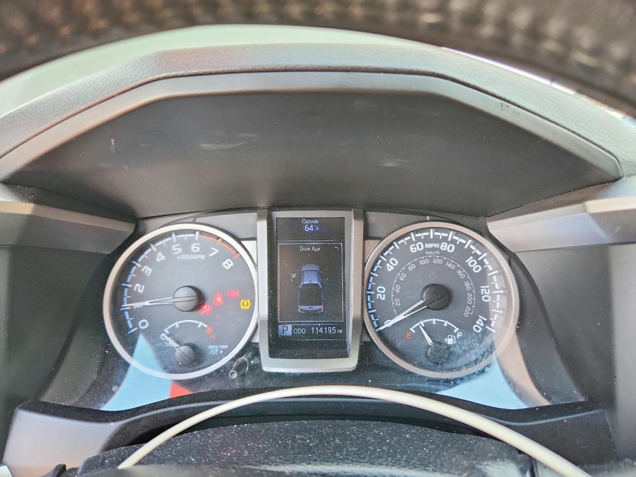 2019 TOYOTA TACOMA SR5 V6 photo 9