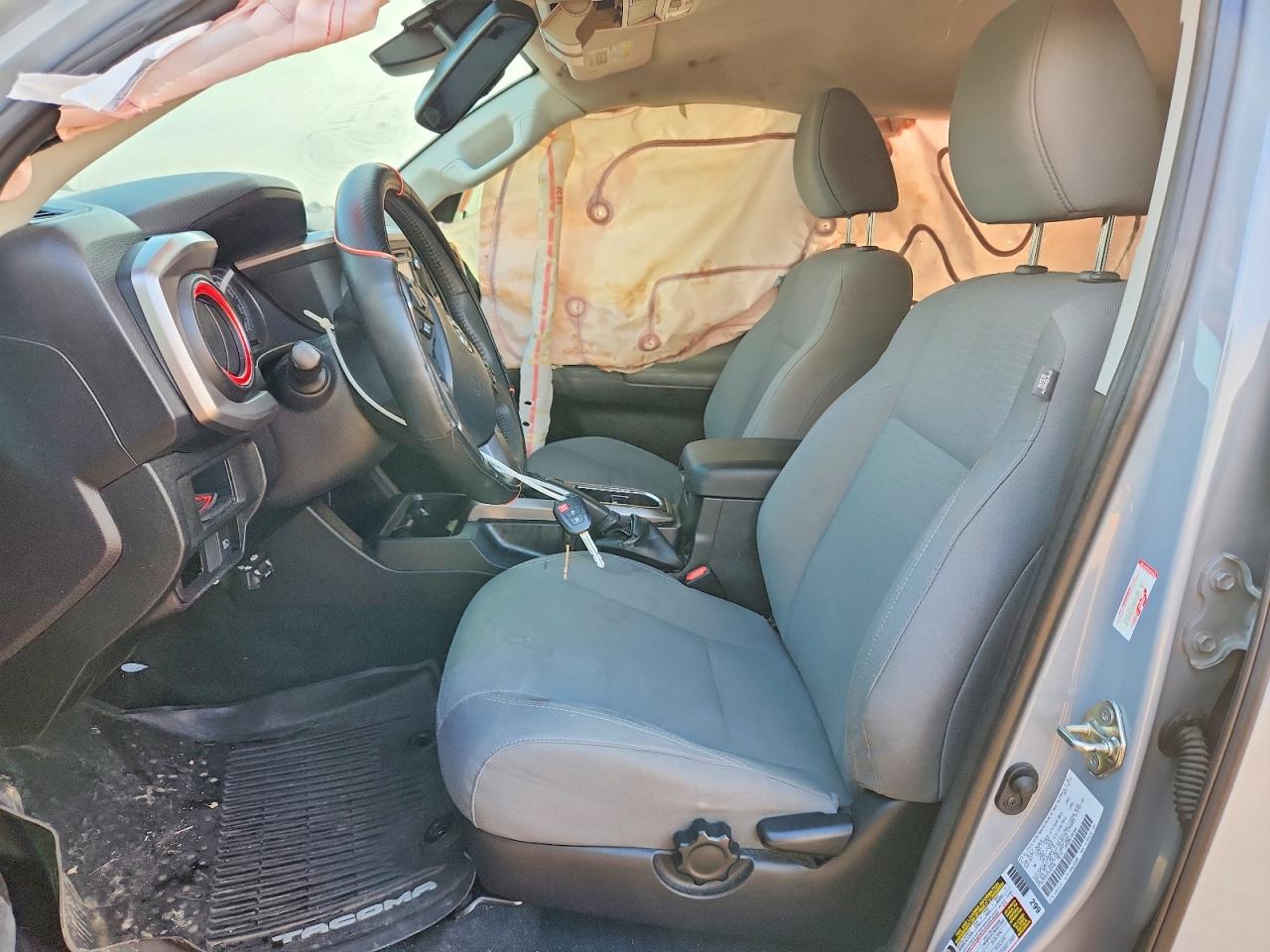 2019 TOYOTA TACOMA SR5 V6 photo 7