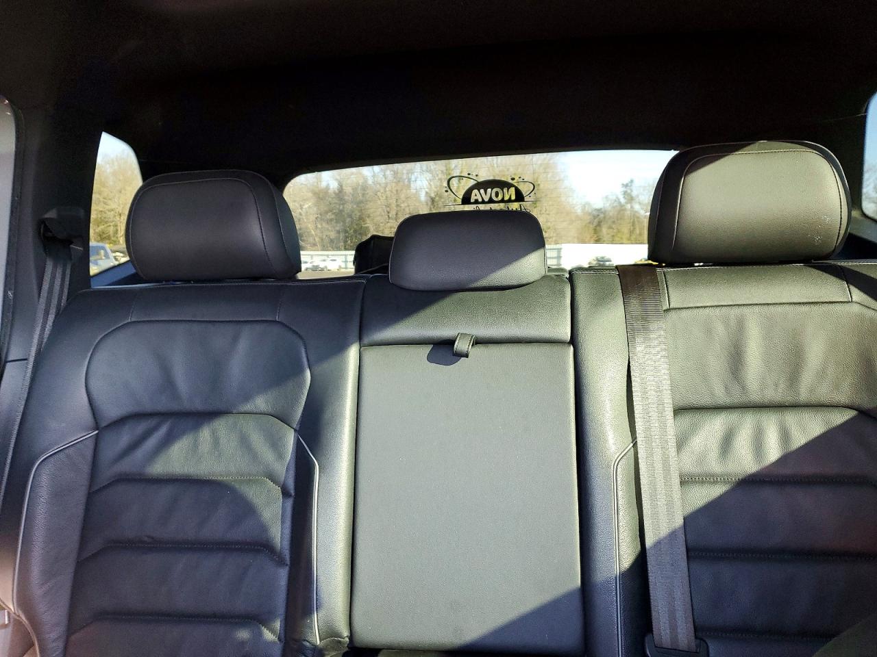 2020 VOLKSWAGEN TIGUAN SEL PREMIUM R-LINE photo 10