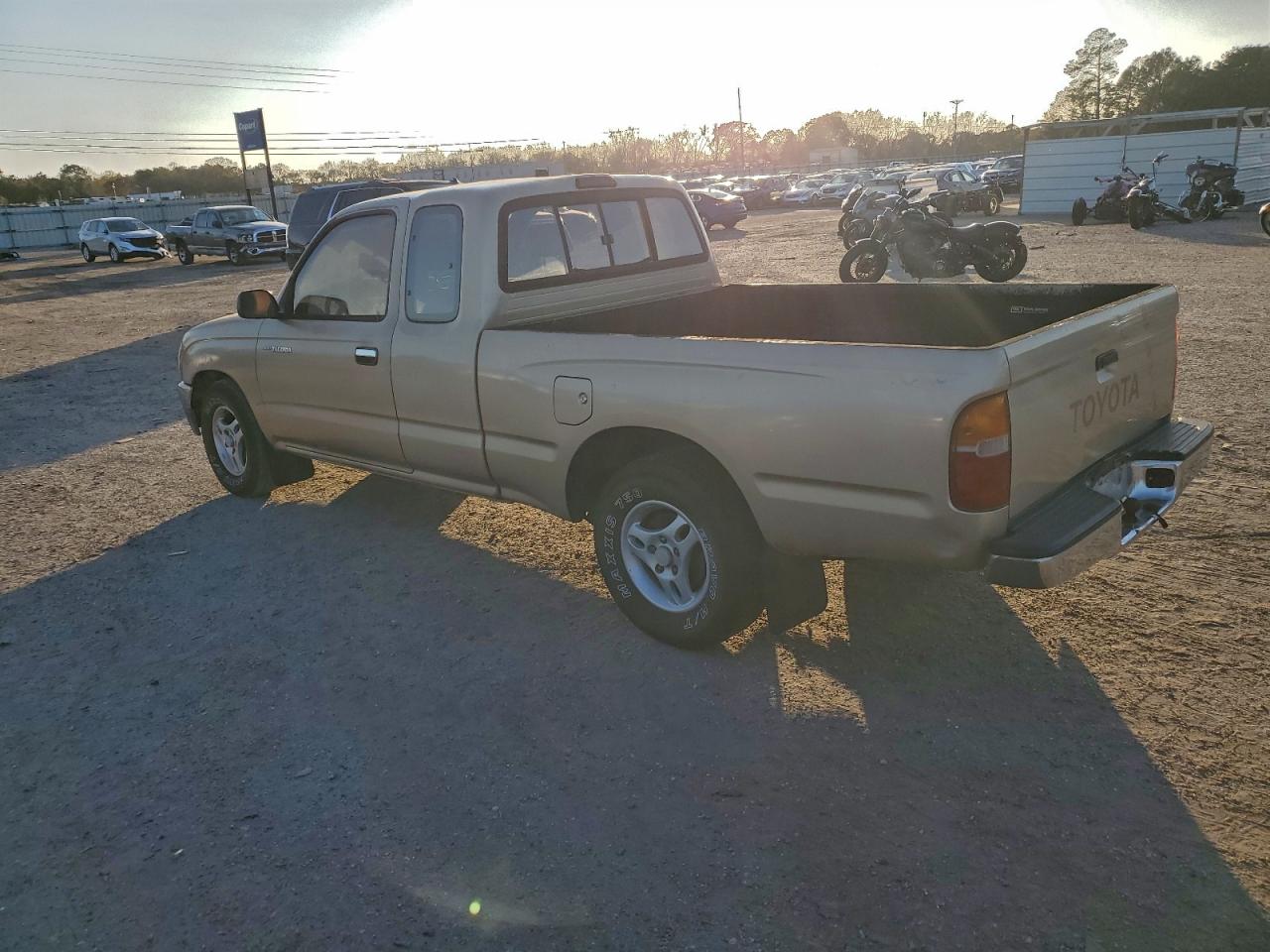 1997 TOYOTA TACOMA XTRACAB photo 3