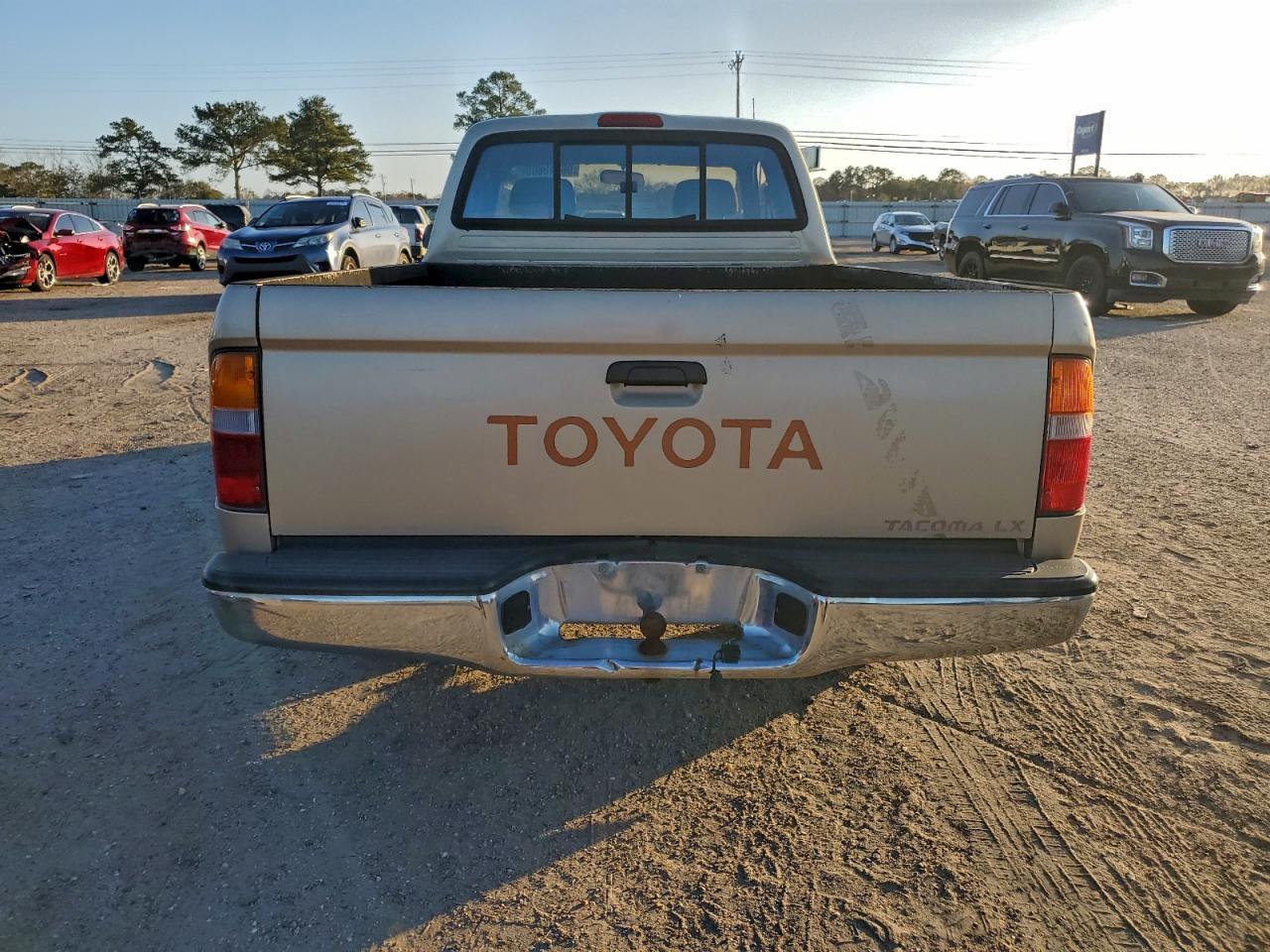 1997 TOYOTA TACOMA XTRACAB photo 11