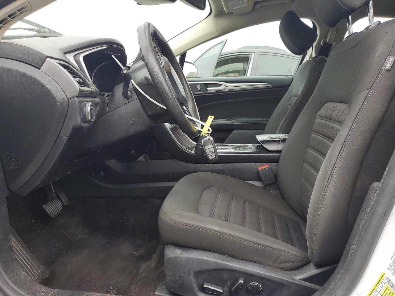 2020 FORD FUSION SE photo 7