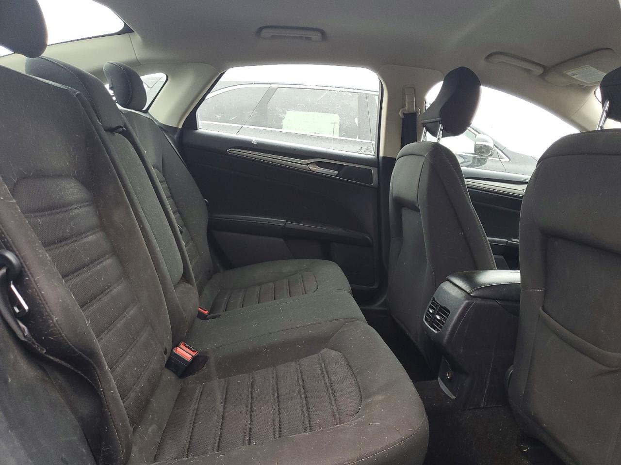 2020 FORD FUSION SE photo 10