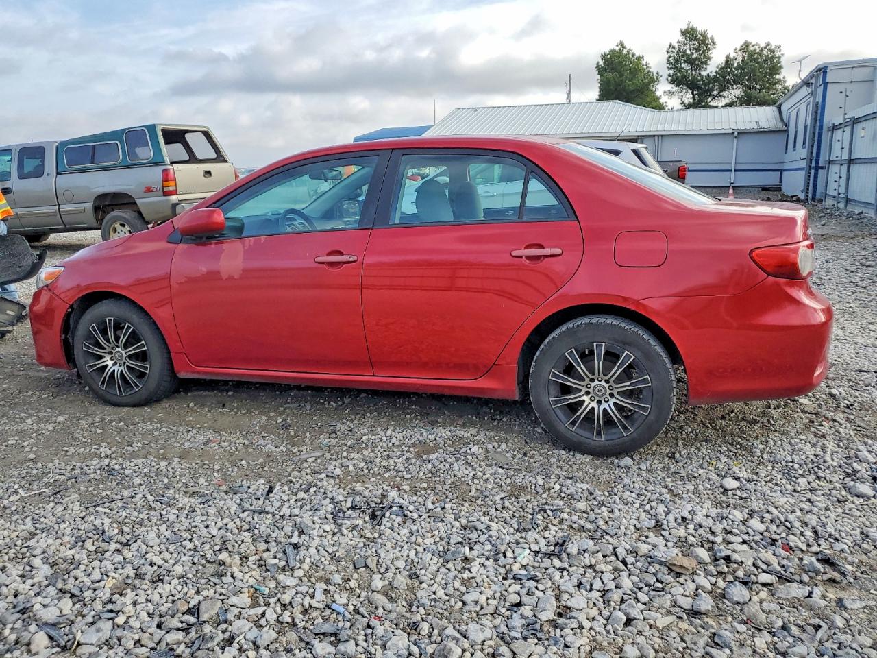 2012 TOYOTA COROLLA BASE photo 2