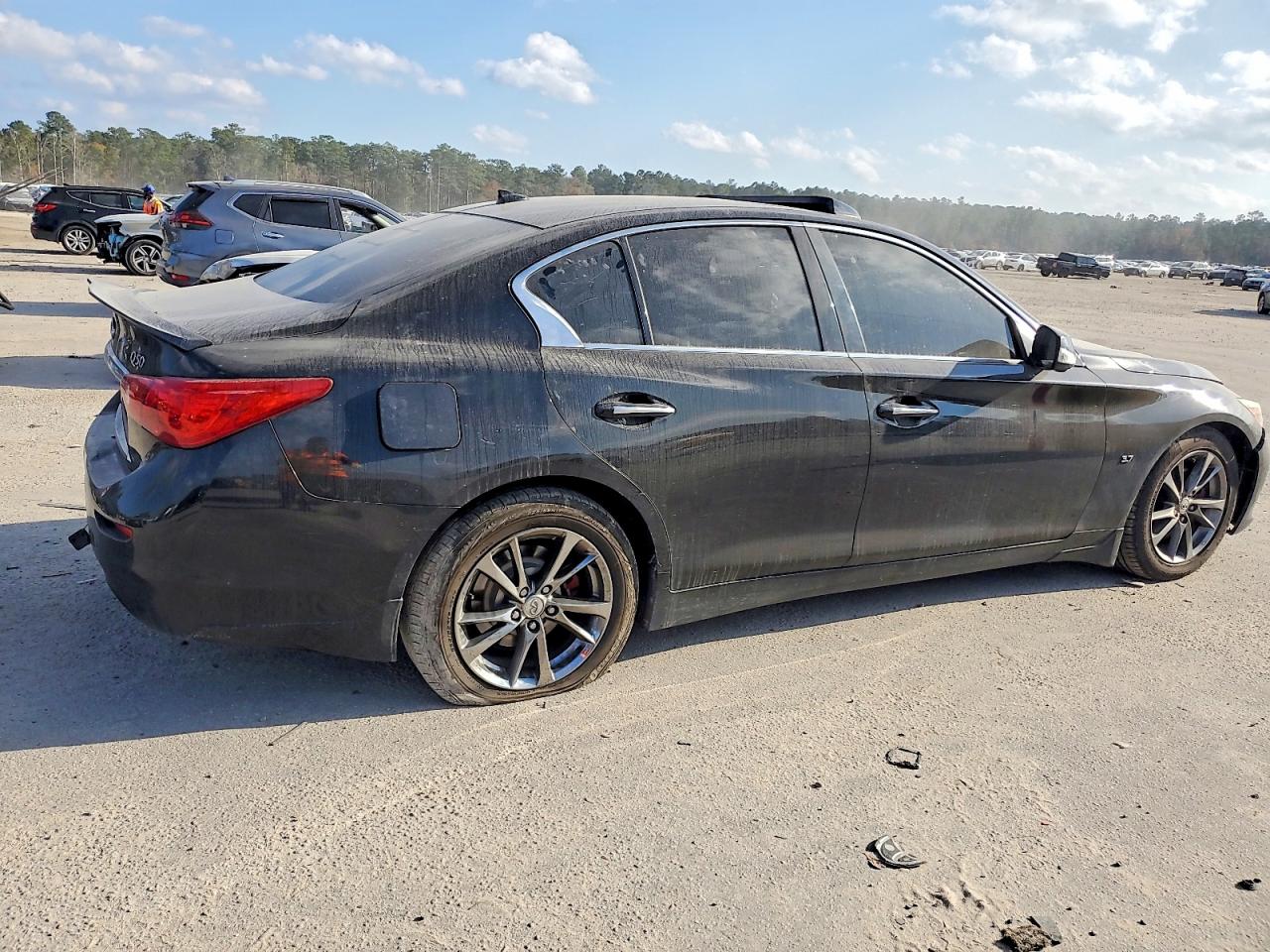 2015 INFINITI Q50 BASE photo 3