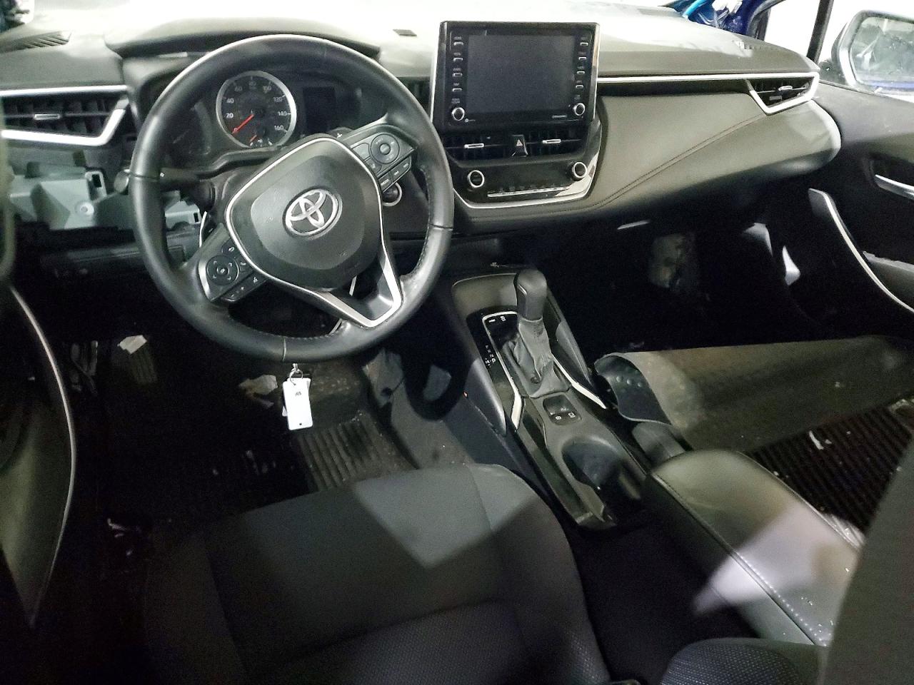 2021 TOYOTA COROLLA SE photo 8