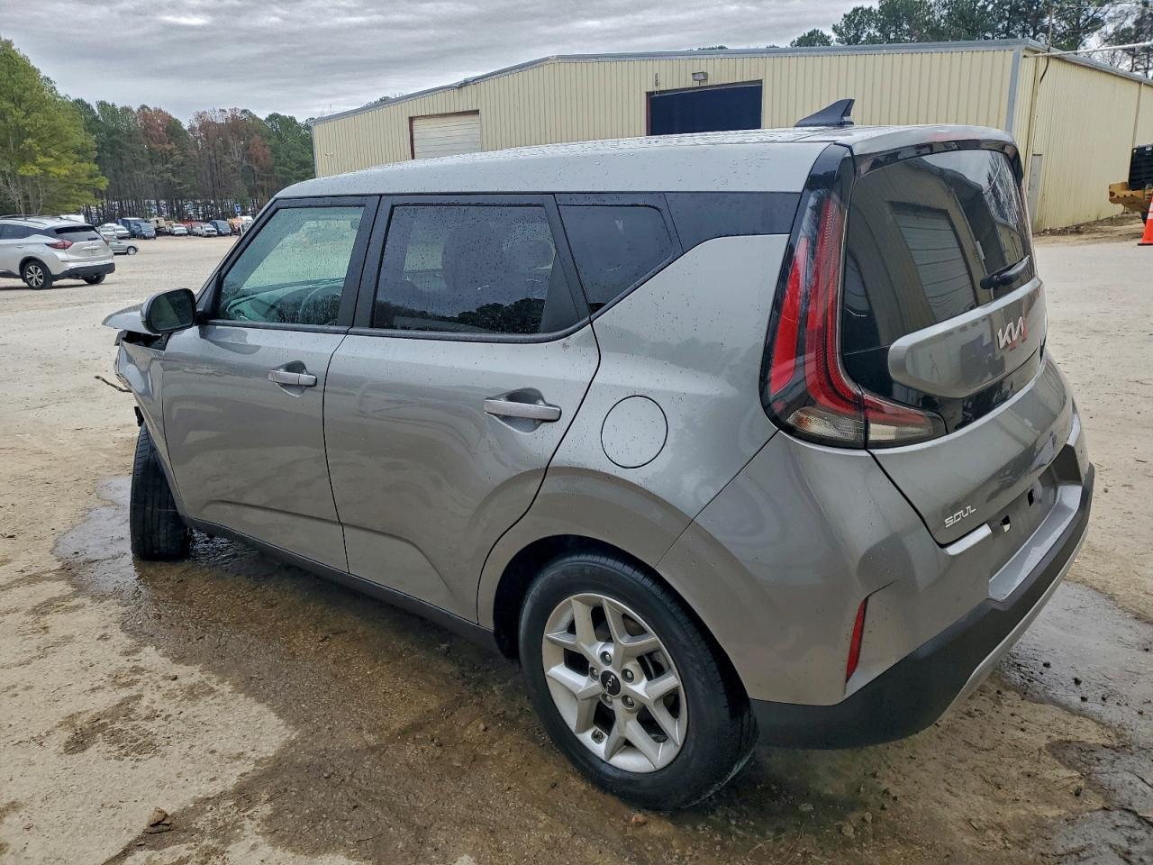2025 KIA SOUL LX photo 2