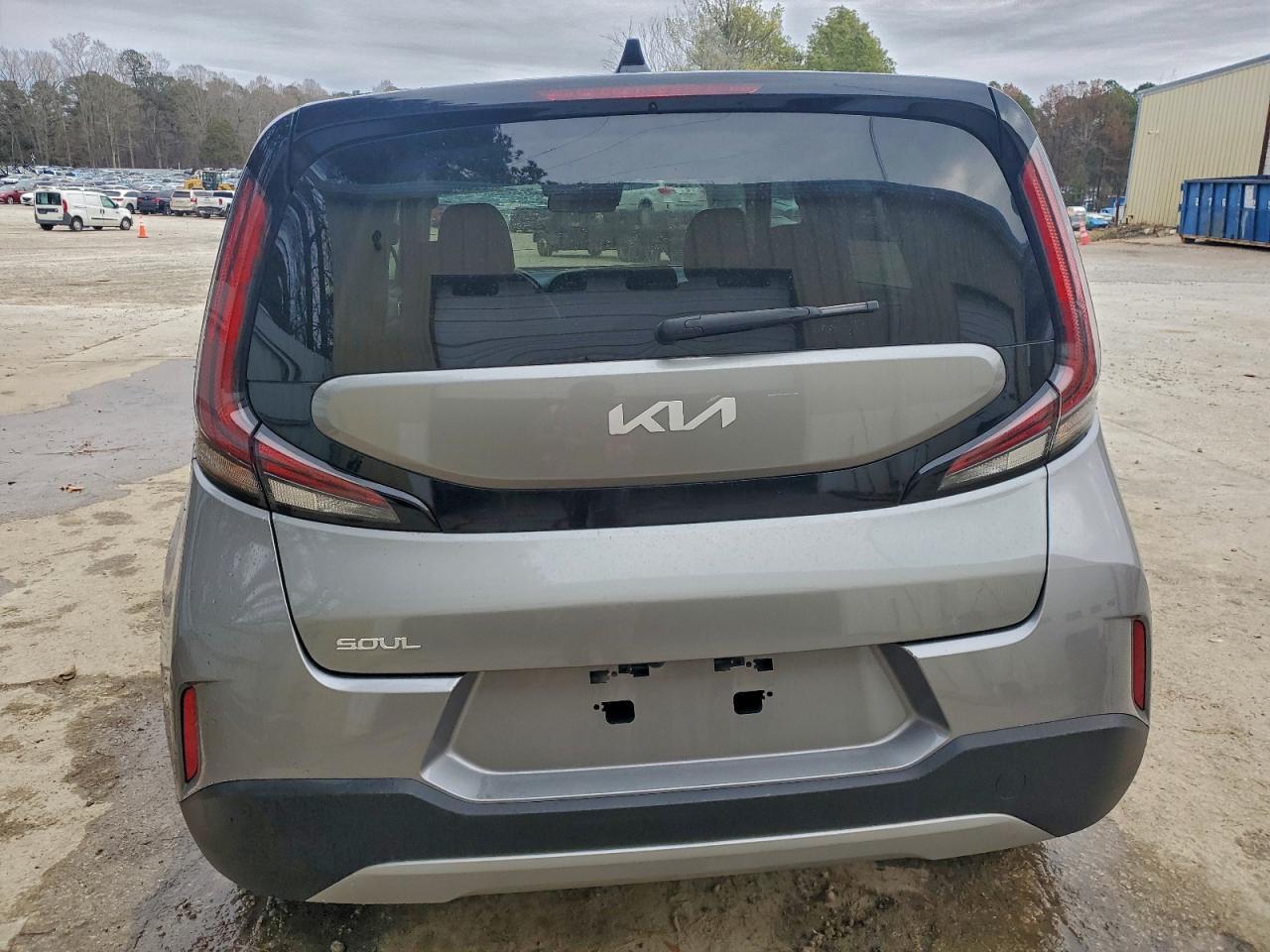 2025 KIA SOUL LX photo 6