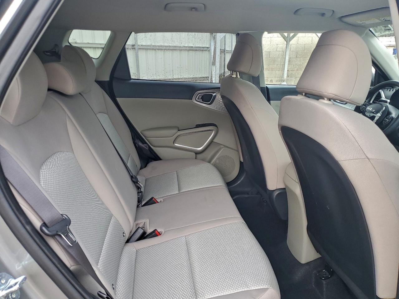 2025 KIA SOUL LX photo 11