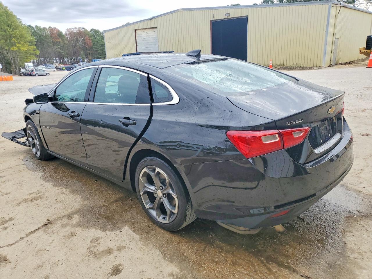 2023 CHEVROLET MALIBU LT photo 2