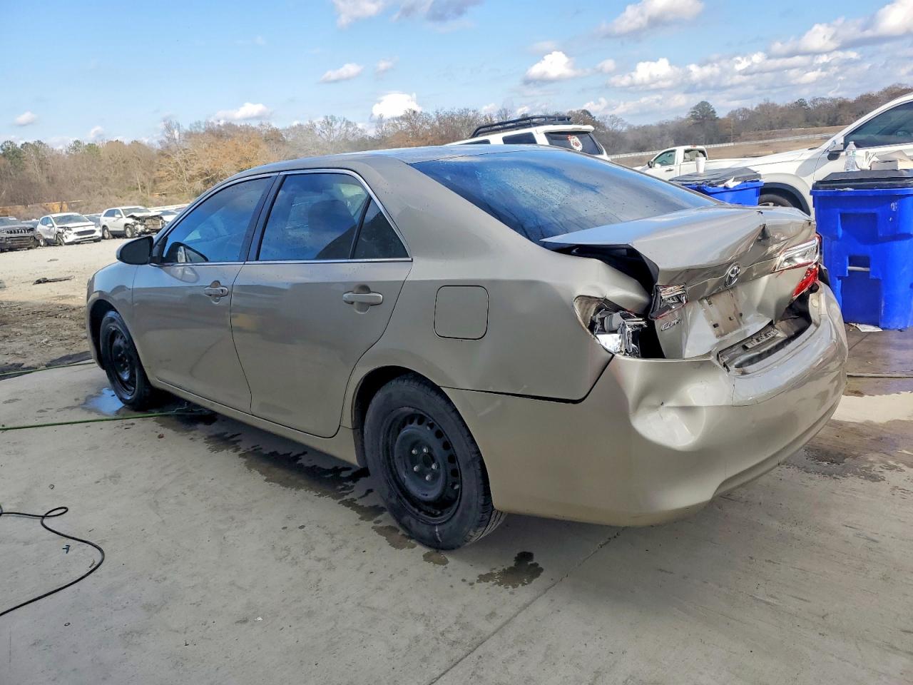 2014 TOYOTA CAMRY L photo 2