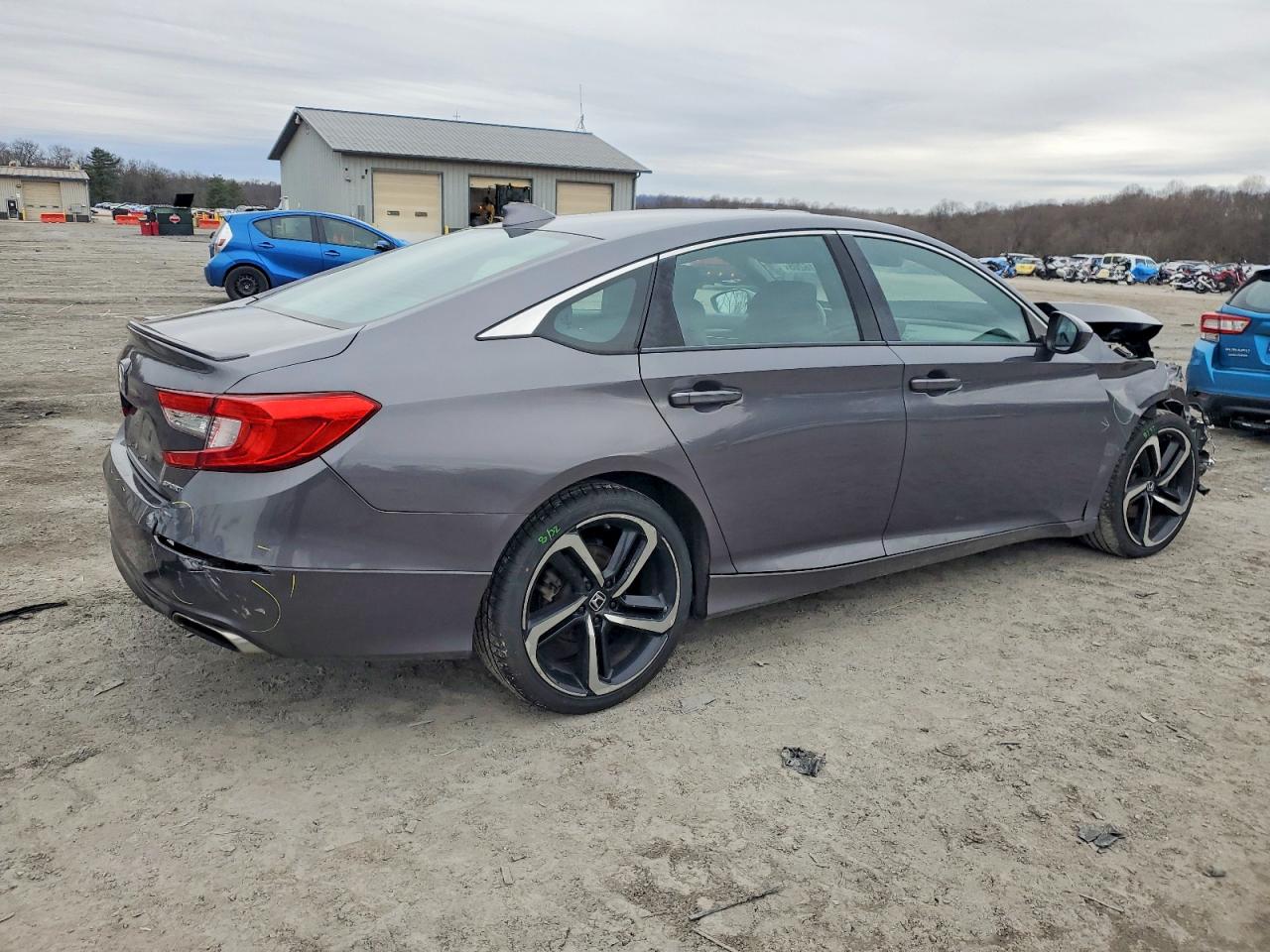 2018 HONDA ACCORD SPORT photo 3