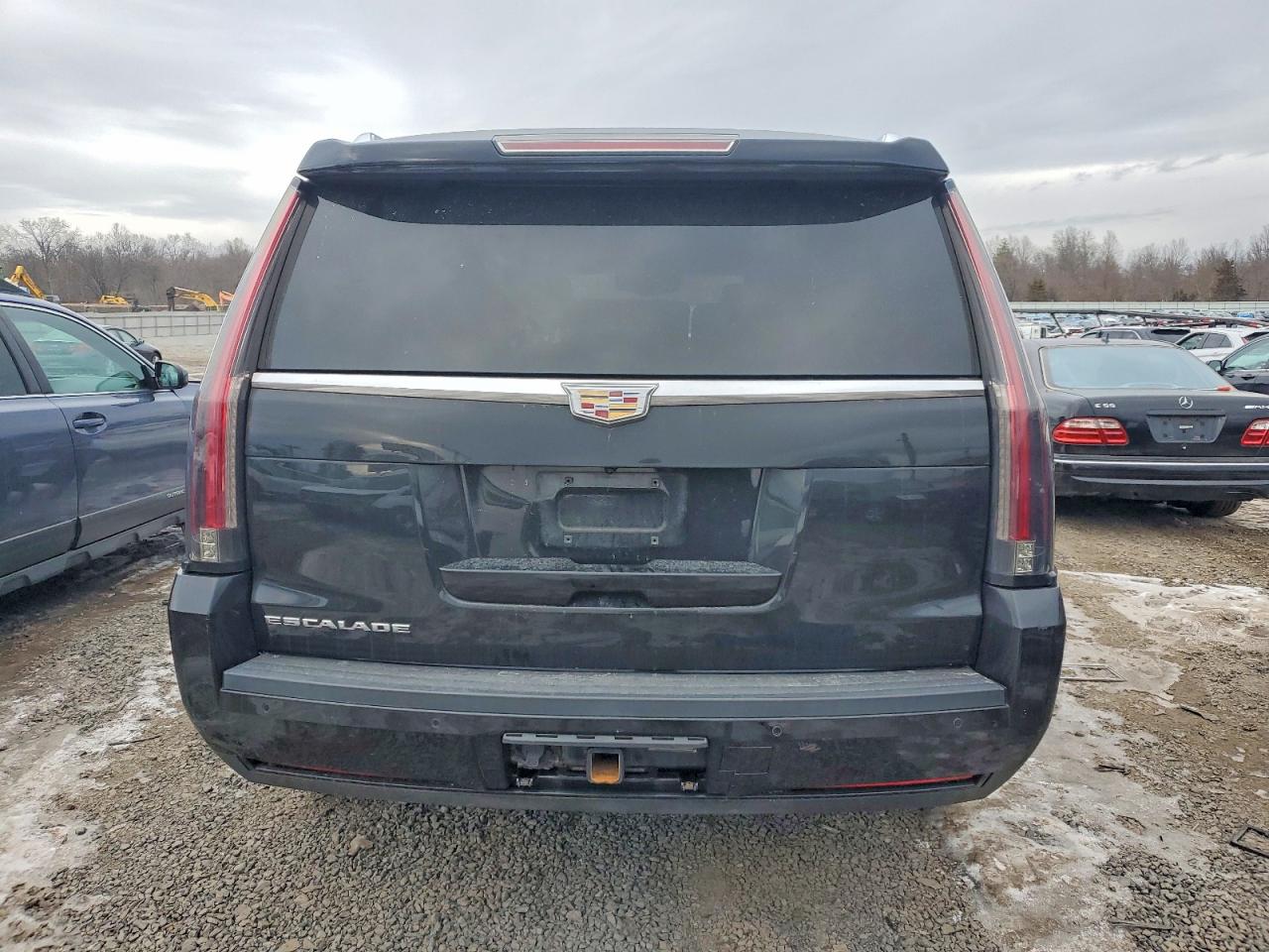 2016 CADILLAC ESCALADE PLATINUM photo 6