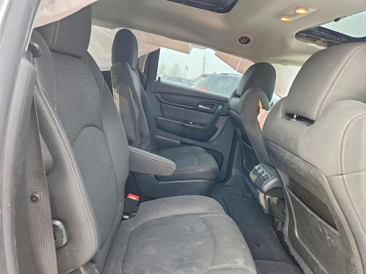 2015 GMC ACADIA SLE photo 11