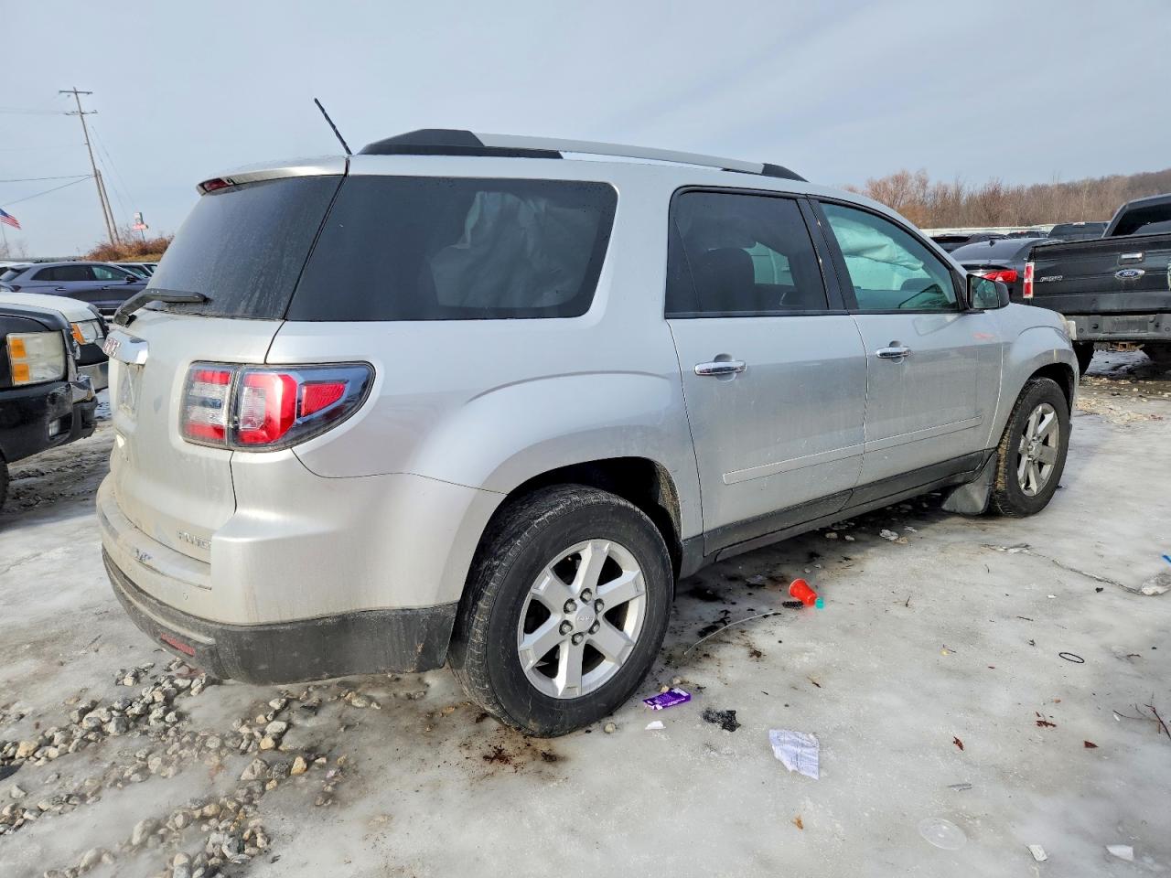 2015 GMC ACADIA SLE photo 3