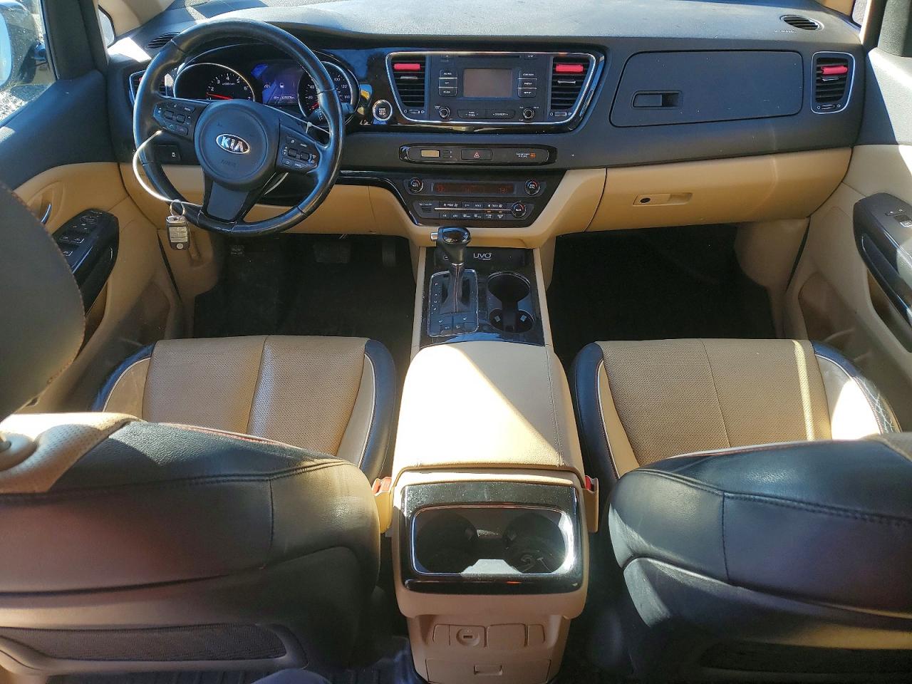 2016 KIA SEDONA EX photo 8