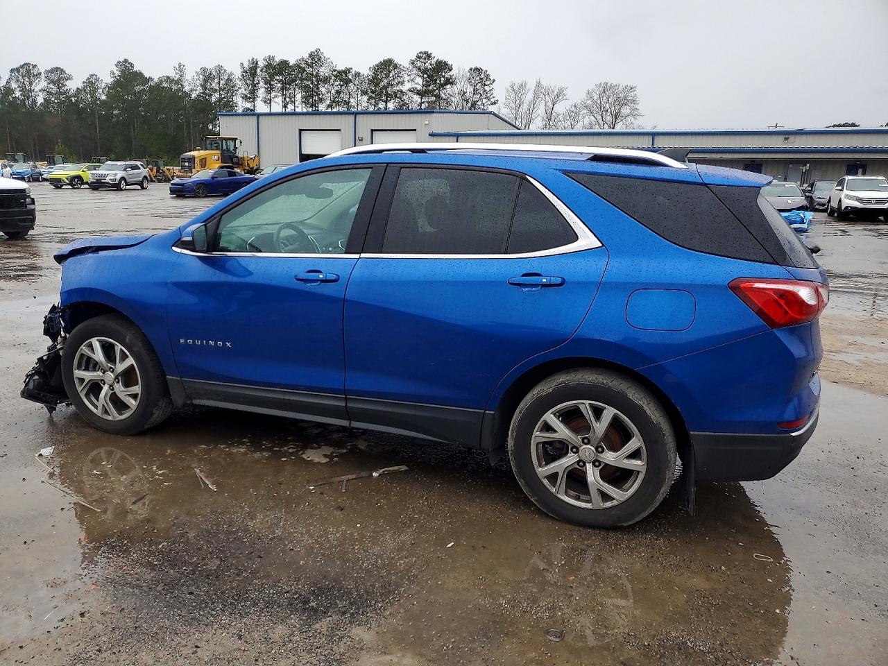 2019 CHEVROLET EQUINOX LT photo 2